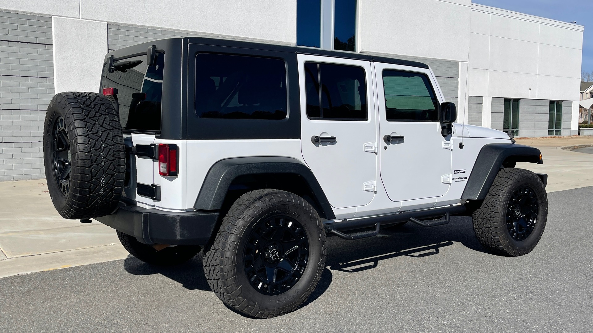 Used 2018 Jeep WRANGLER JK UNLIMITED SPORT S 4X4 / 3.6L V6 / AUTO / HARD-TOP / 20IN WHEELS for sale Sold at Formula Imports in Charlotte NC 28227 7