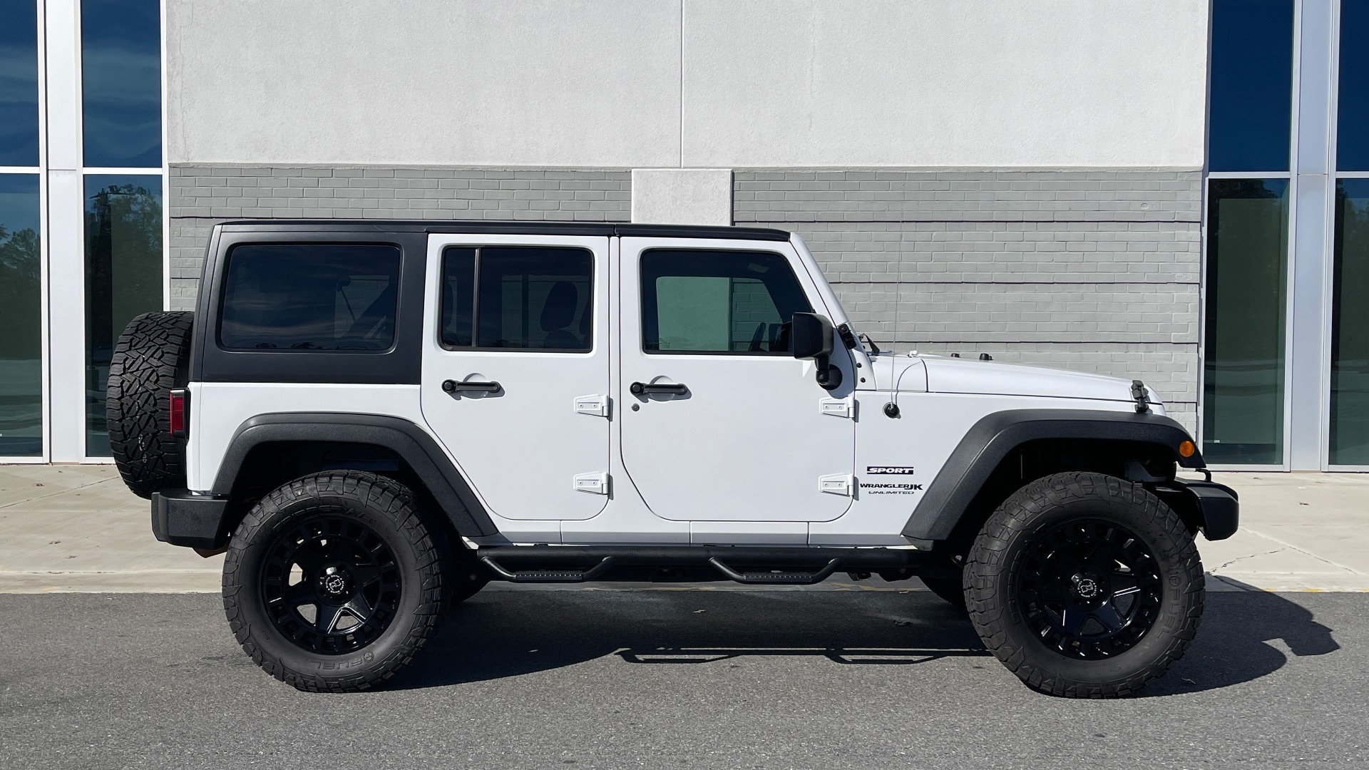 Used 2018 Jeep WRANGLER JK UNLIMITED SPORT S 4X4 / 3.6L V6 / AUTO / HARD-TOP / 20IN WHEELS for sale Sold at Formula Imports in Charlotte NC 28227 8