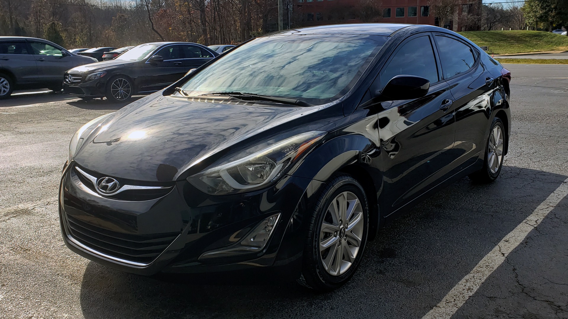 Used 2015 Hyundai ELANTRA SE 4DR 1.8L SEDAN / BLUETOOTH / REARVIEW 4.3IN TOUCHSCREEN for sale Sold at Formula Imports in Charlotte NC 28227 1
