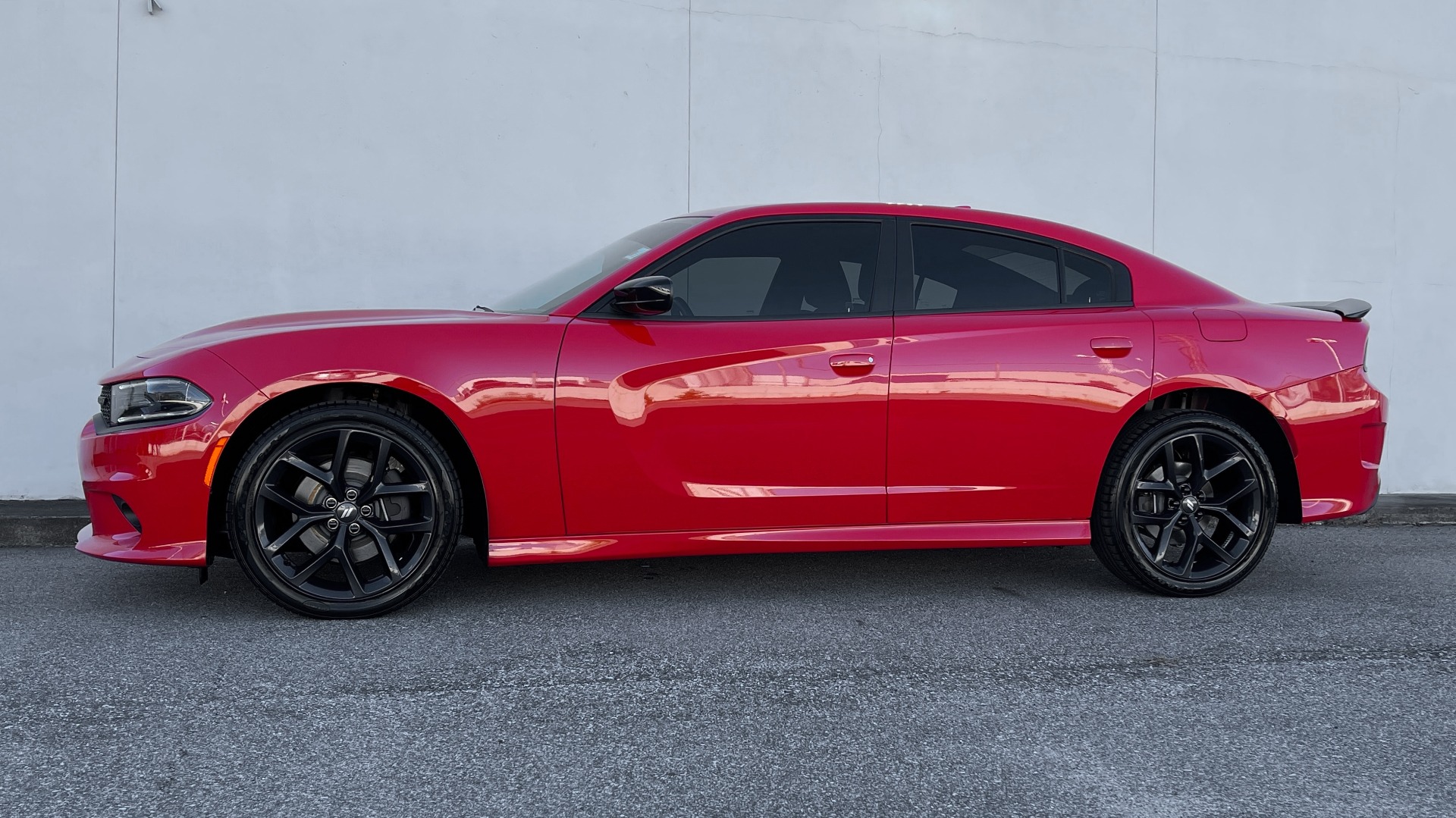 Used 2021 Dodge CHARGER GT BLACKTOP 3.6L / 8-SPD AUTO / ALPINE / PARK ASST / REARVIEW for sale $36,995 at Formula Imports in Charlotte NC 28227 3