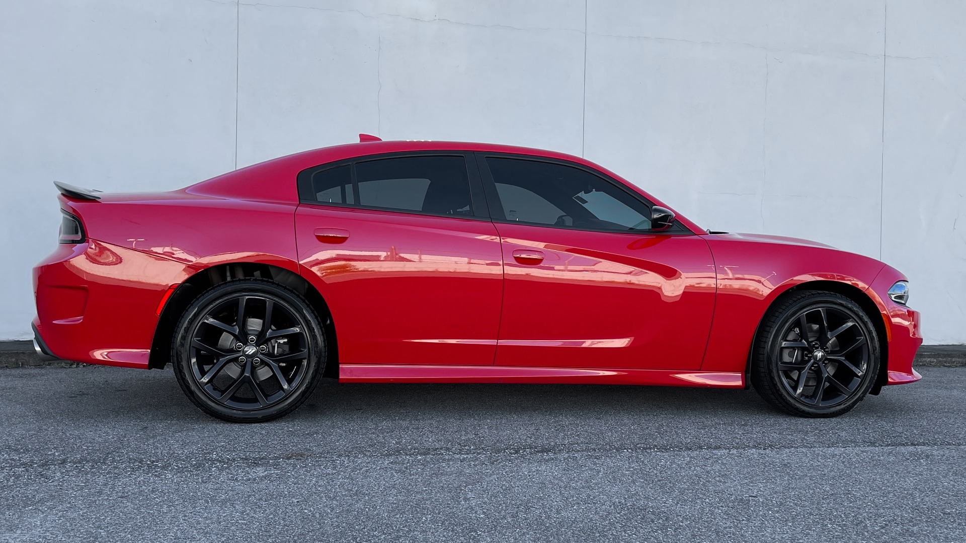 Used 2021 Dodge CHARGER GT BLACKTOP 3.6L / 8-SPD AUTO / ALPINE / PARK ASST / REARVIEW for sale $36,995 at Formula Imports in Charlotte NC 28227 6