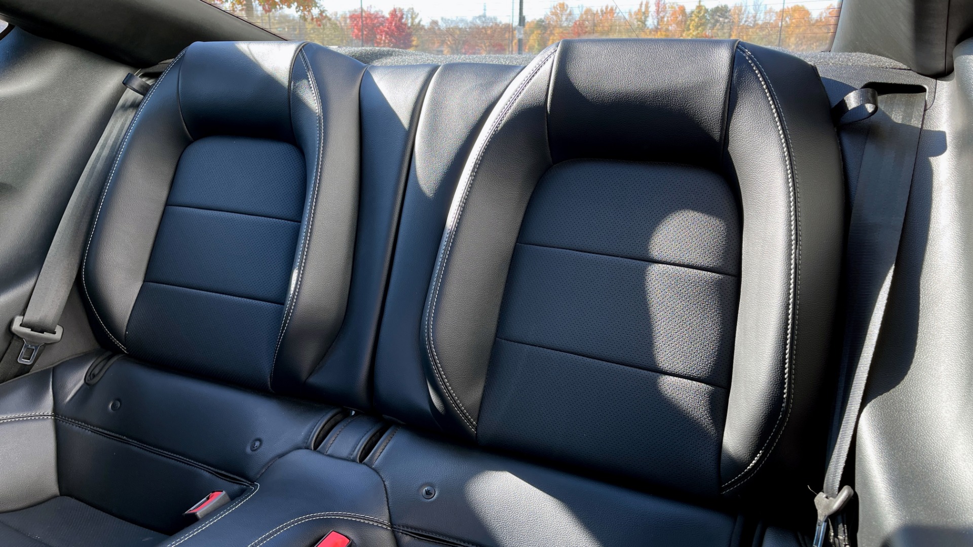 Used 2019 Ford MUSTANG GT PREMIUM 5.0L / AUTO / SYNC3 8IN SCREEN / 19IN WHLS / REARVIEW for sale Sold at Formula Imports in Charlotte NC 28227 30