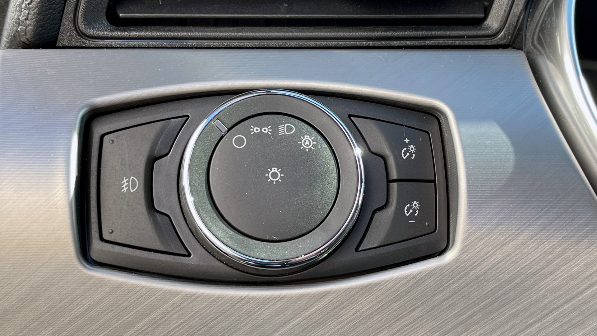 Used 2019 Ford MUSTANG GT PREMIUM 5.0L / 10-SPD AUTO / SYNC3 8IN SCREEN / 19IN WHEELS / REARVIEW for sale $40,995 at Formula Imports in Charlotte NC 28227 32