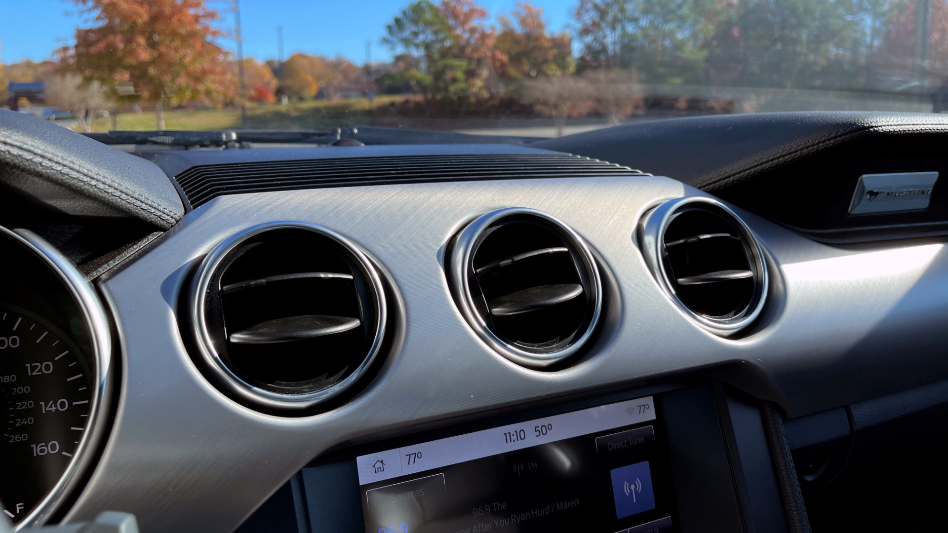 Used 2019 Ford MUSTANG GT PREMIUM 5.0L / AUTO / SYNC3 8IN SCREEN / 19IN WHLS / REARVIEW for sale Sold at Formula Imports in Charlotte NC 28227 39