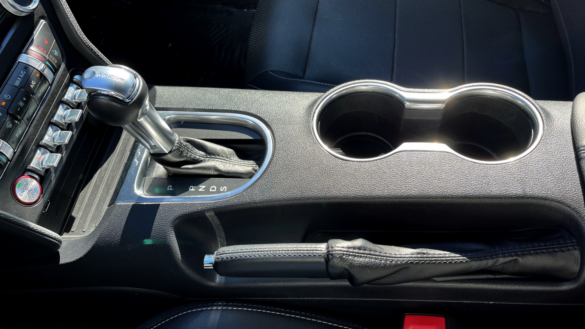 Used 2019 Ford MUSTANG GT PREMIUM 5.0L / AUTO / SYNC3 8IN SCREEN / 19IN WHLS / REARVIEW for sale Sold at Formula Imports in Charlotte NC 28227 45