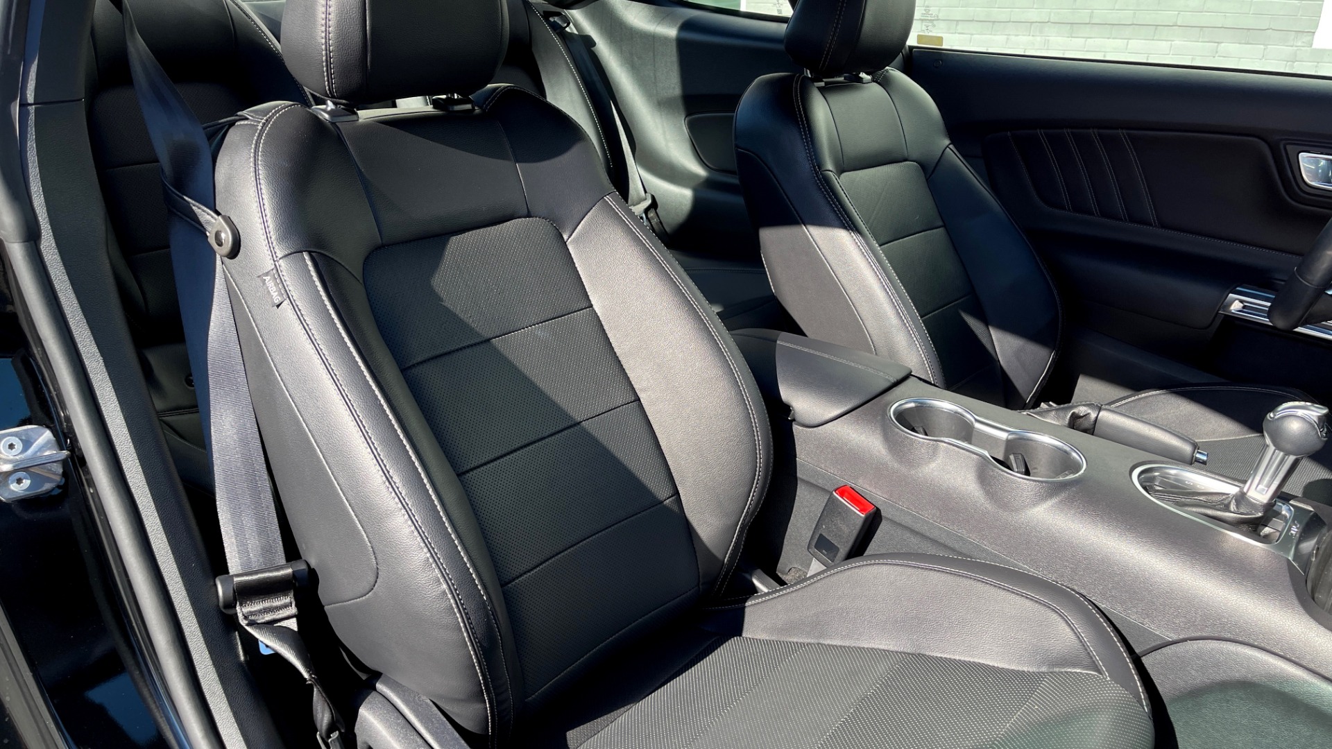 Used 2019 Ford MUSTANG GT PREMIUM 5.0L / AUTO / SYNC3 8IN SCREEN / 19IN WHLS / REARVIEW for sale Sold at Formula Imports in Charlotte NC 28227 54