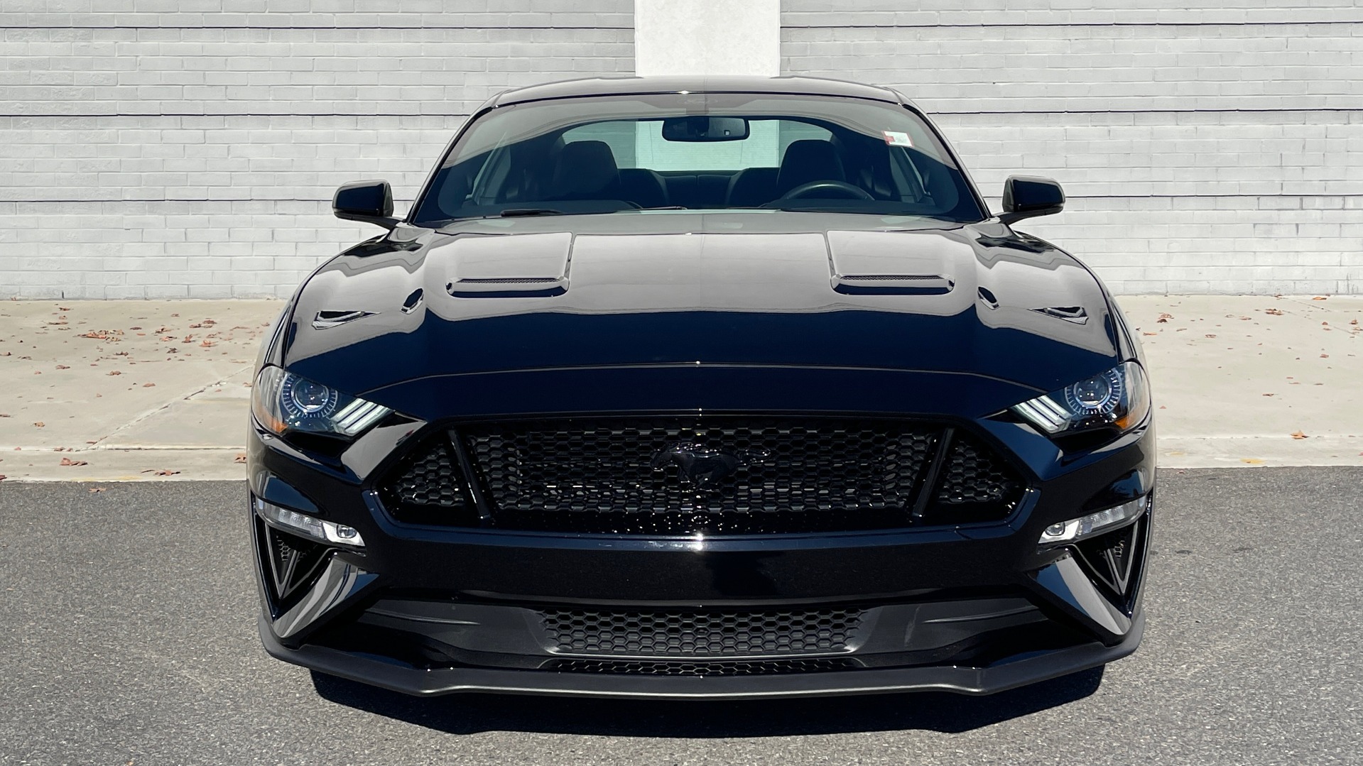 Used 2019 Ford MUSTANG GT PREMIUM 5.0L / AUTO / SYNC3 8IN SCREEN / 19IN WHLS / REARVIEW for sale Sold at Formula Imports in Charlotte NC 28227 8