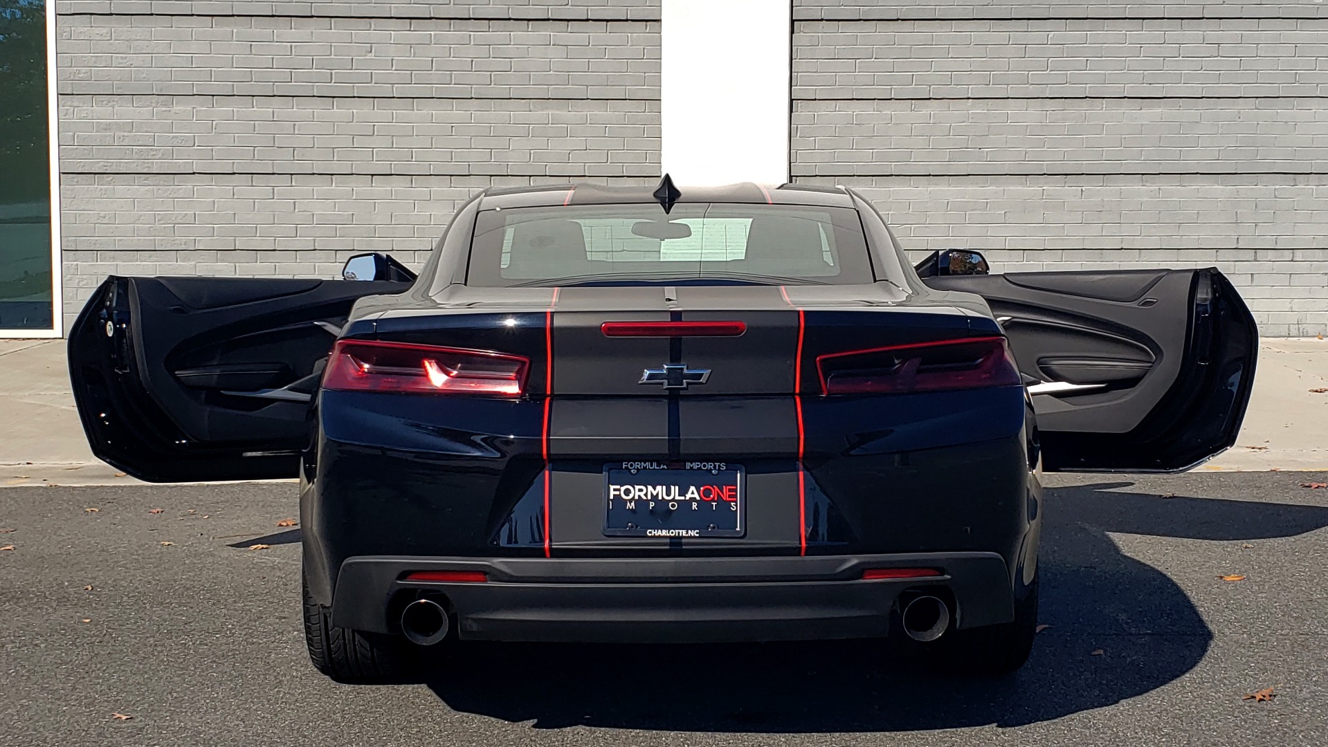 Used 2017 Chevrolet CAMARO 1LT 2DR COUPE 1LT / 2.0L TURBO / 8-SPD AUTO / TECH PKG / BOSE for sale $24,995 at Formula Imports in Charlotte NC 28227 32