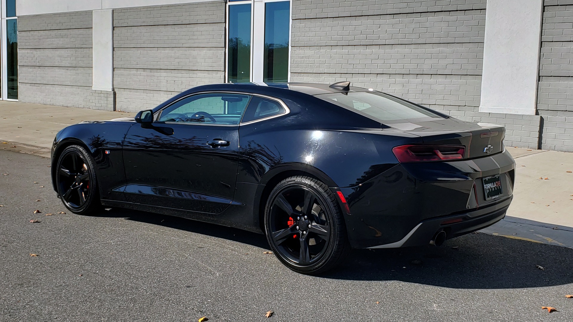 Used 2017 Chevrolet CAMARO 1LT 2DR COUPE 1LT / 2.0L TURBO / 8-SPD AUTO / TECH PKG / BOSE for sale $24,995 at Formula Imports in Charlotte NC 28227 7