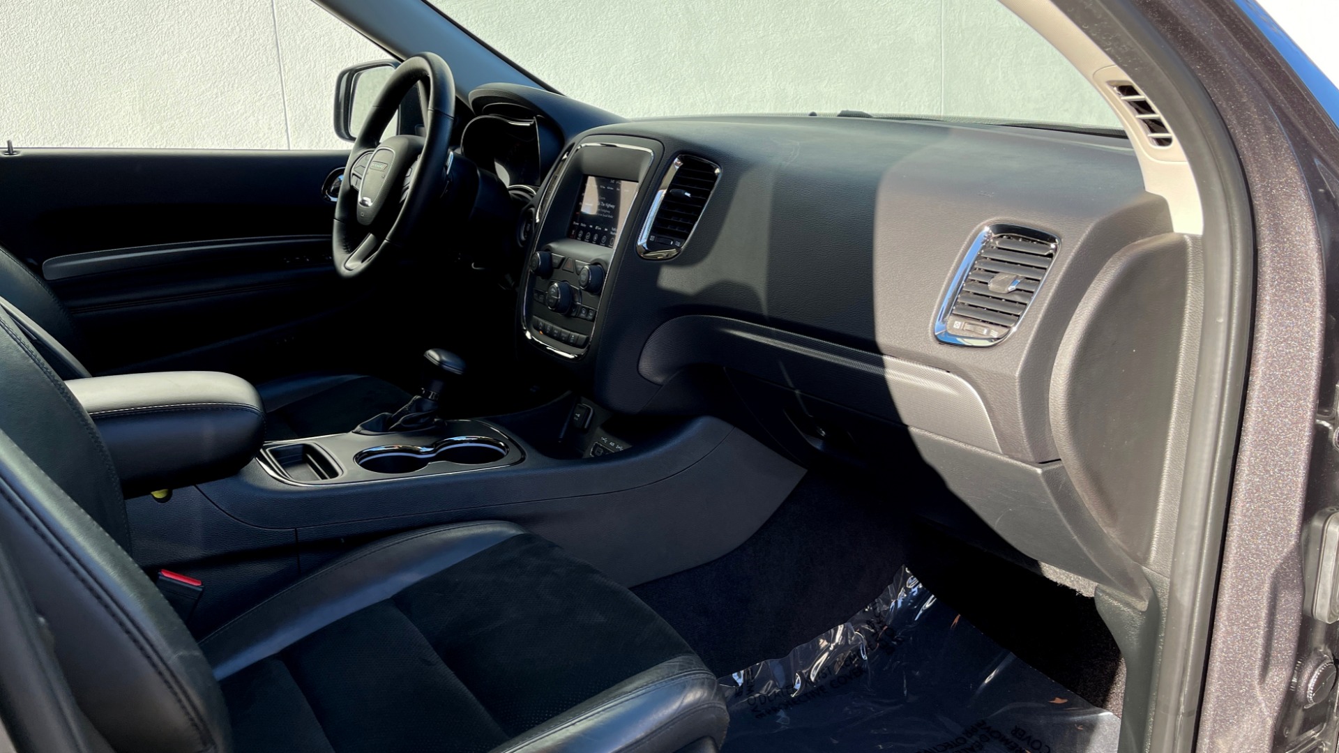 Used 2018 Dodge DURANGO GT RWD / 3.6L V6 / 8-SPD AUTO / APPLE CARPLAY / REARVIEW for sale $36,599 at Formula Imports in Charlotte NC 28227 59