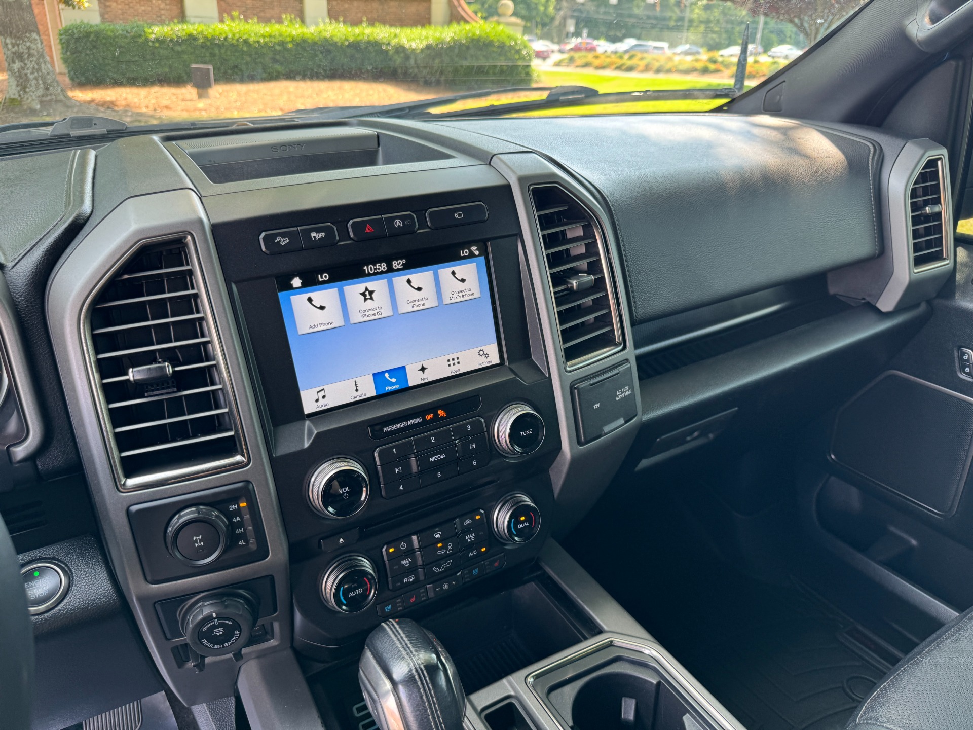 Used 2017 Ford F-150 RAPTOR SUPERCREW 4X4 3.5L / 10-SPD / TECH / SONY / PRO-TRAILER / REARVIEW for sale $54,495 at Formula Imports in Charlotte NC 28227 29