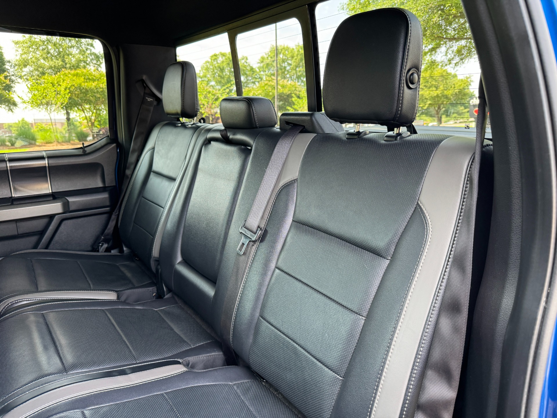 Used 2017 Ford F-150 RAPTOR SUPERCREW 4X4 3.5L / 10-SPD / TECH / SONY / PRO-TRAILER / REARVIEW for sale $54,495 at Formula Imports in Charlotte NC 28227 39