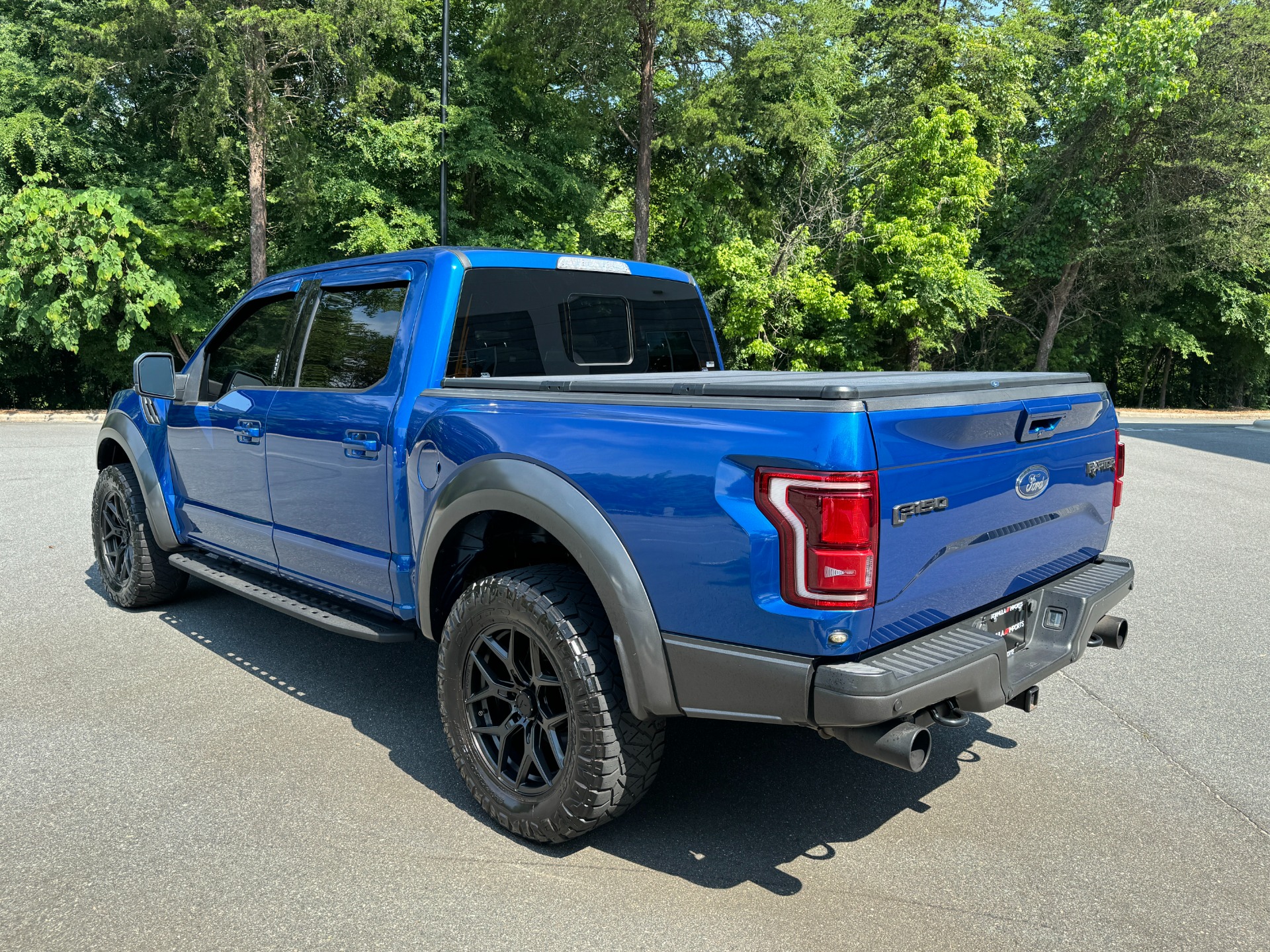 Used 2017 Ford F-150 RAPTOR SUPERCREW 4X4 3.5L / 10-SPD / TECH / SONY / PRO-TRAILER / REARVIEW for sale $54,495 at Formula Imports in Charlotte NC 28227 8