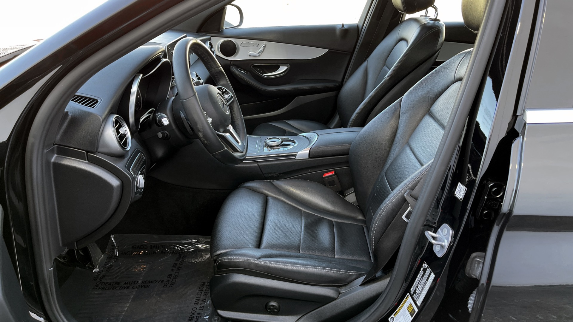 Used 2019 Mercedes-Benz C-CLASS C 300 2.0L SEDAN / SUNROOF / BLIND SPOT ASST / HTD STS / REARVIEW for sale Sold at Formula Imports in Charlotte NC 28227 27