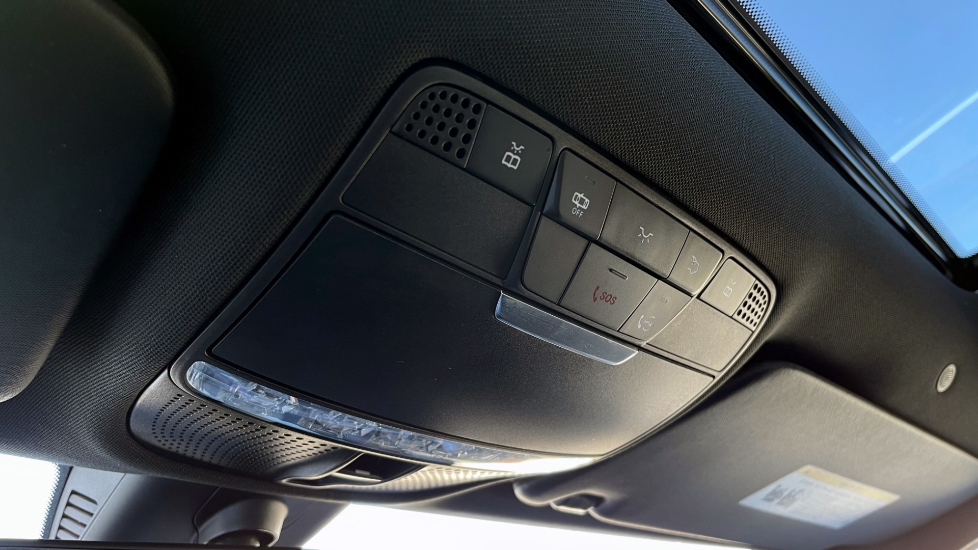 Used 2019 Mercedes-Benz C-CLASS C 300 2.0L SEDAN / SUNROOF / BLIND SPOT ASST / HTD STS / REARVIEW for sale Sold at Formula Imports in Charlotte NC 28227 42