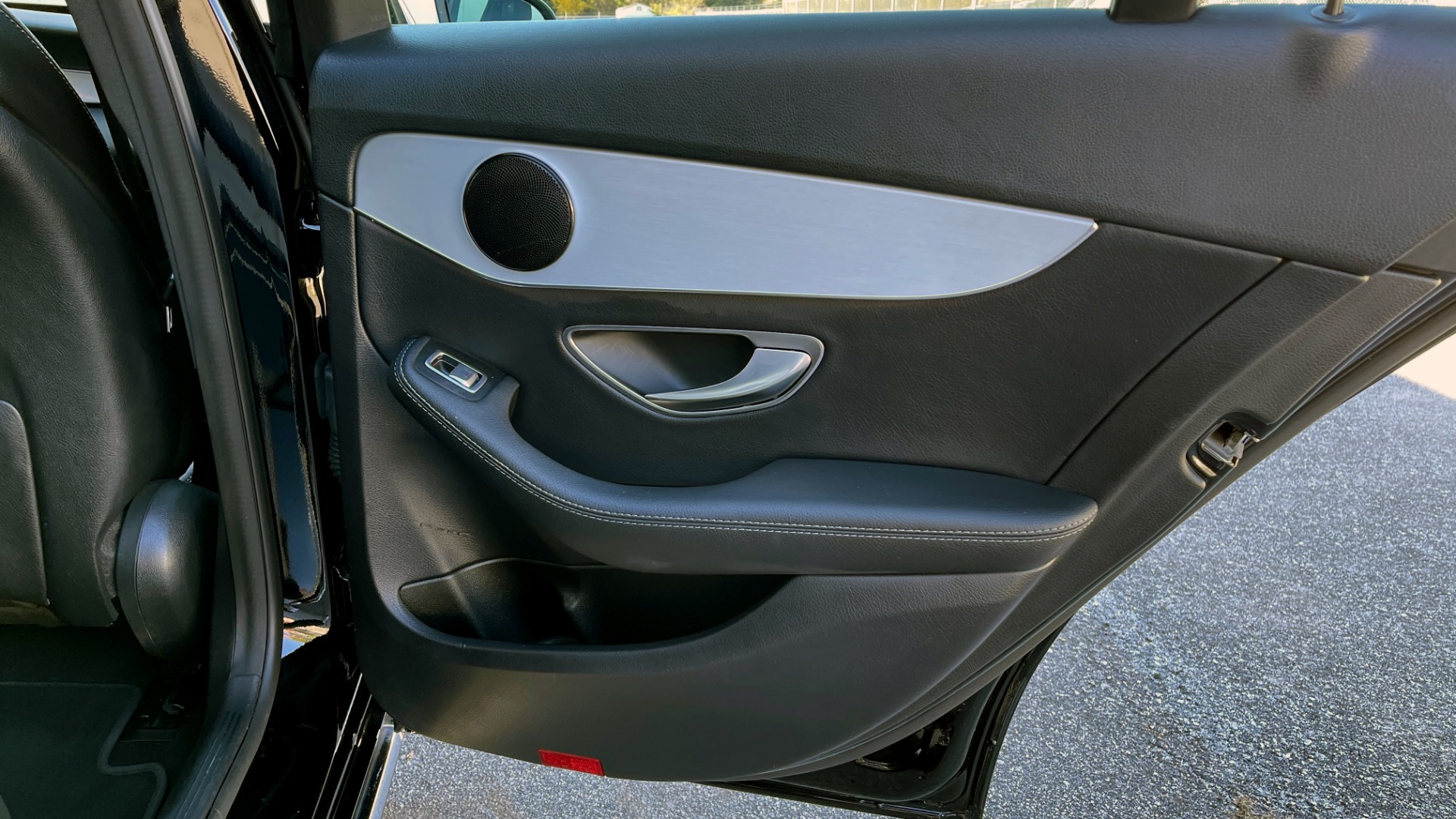 Used 2019 Mercedes-Benz C-CLASS C 300 2.0L SEDAN / SUNROOF / BLIND SPOT ASST / HTD STS / REARVIEW for sale Sold at Formula Imports in Charlotte NC 28227 50