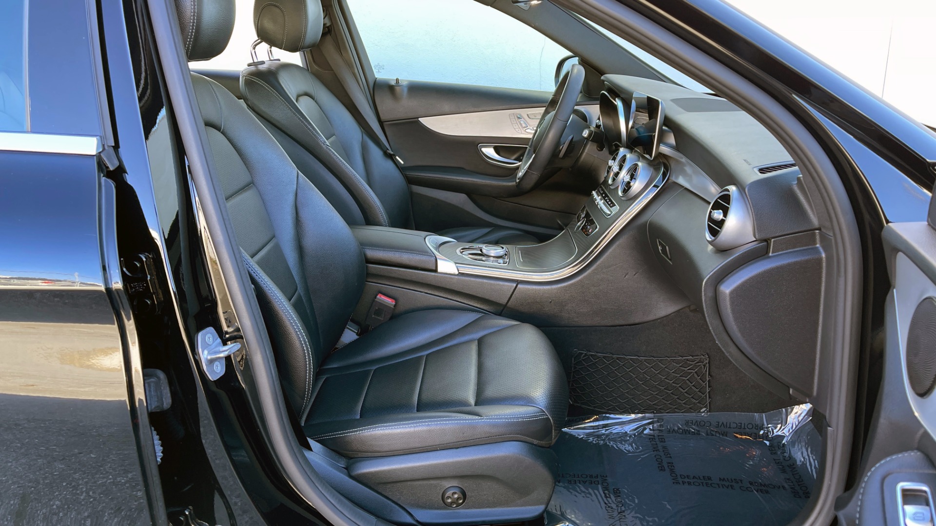 Used 2019 Mercedes-Benz C-CLASS C 300 2.0L SEDAN / SUNROOF / BLIND SPOT ASST / HTD STS / REARVIEW for sale Sold at Formula Imports in Charlotte NC 28227 58