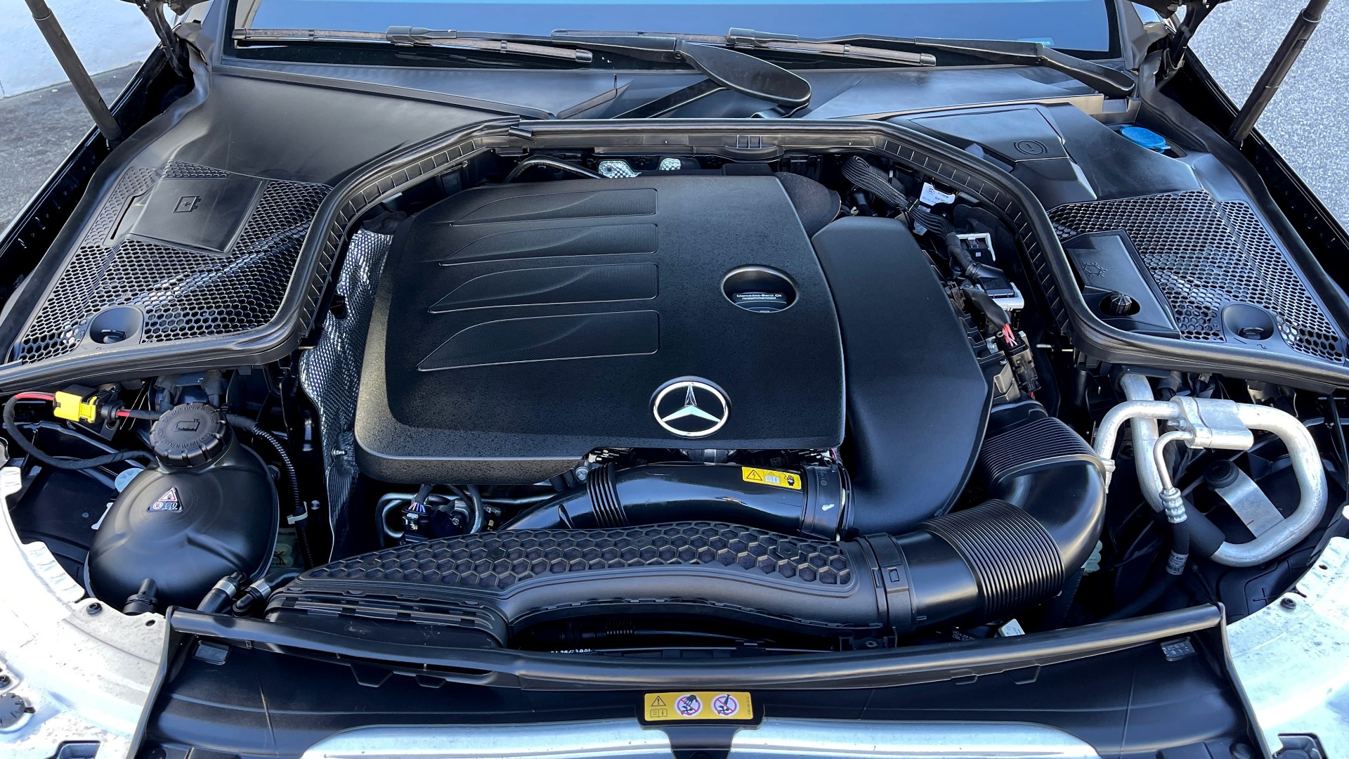 Used 2019 Mercedes-Benz C-CLASS C 300 2.0L SEDAN / SUNROOF / BLIND SPOT ASST / HTD STS / REARVIEW for sale Sold at Formula Imports in Charlotte NC 28227 9