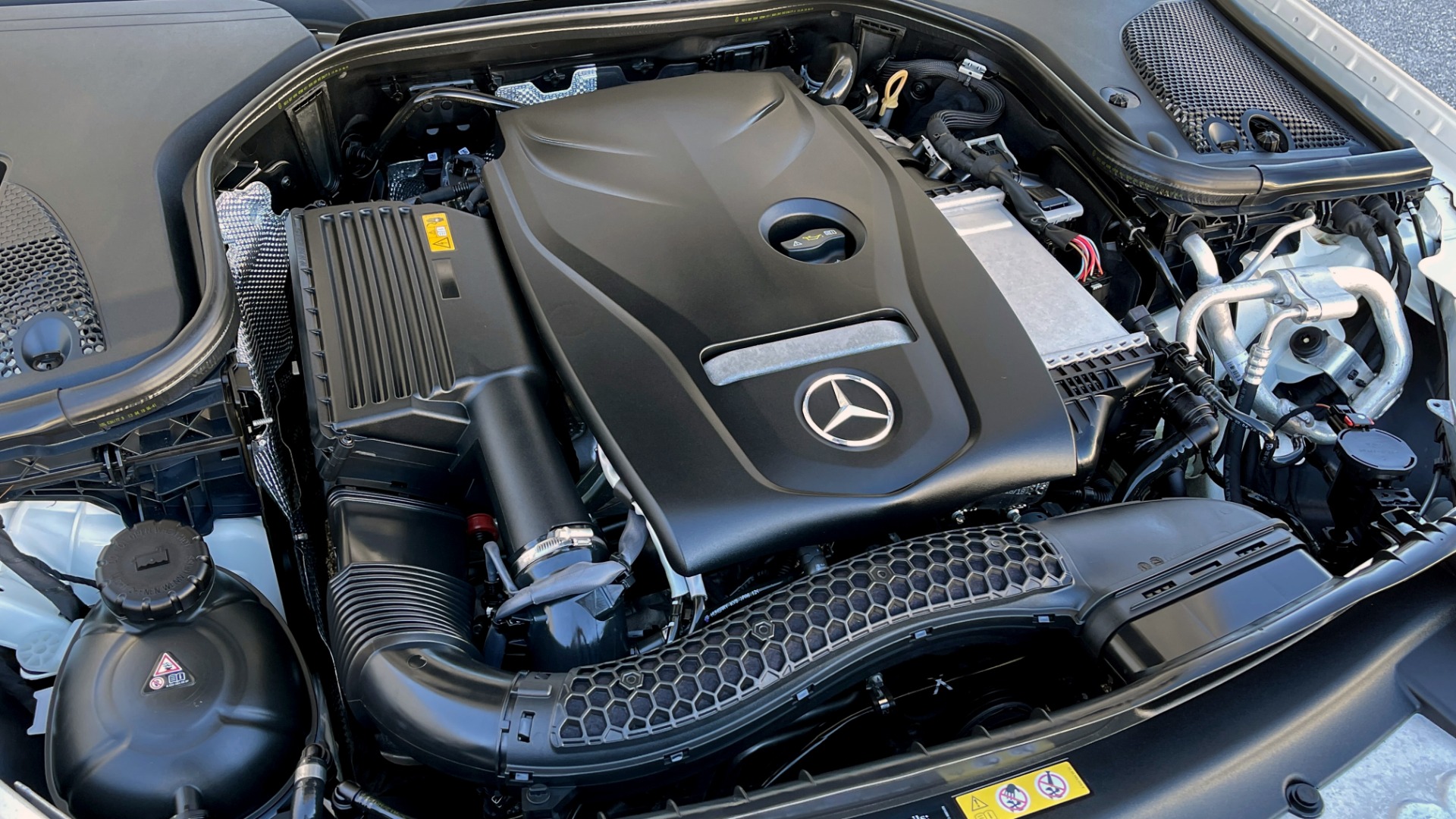 Used 2018 Mercedes-Benz E-CLASS E 300 PREMIUM2 / AMG LINE / PANO-ROOF / BURMESTER / REARVIEW for sale Sold at Formula Imports in Charlotte NC 28227 11