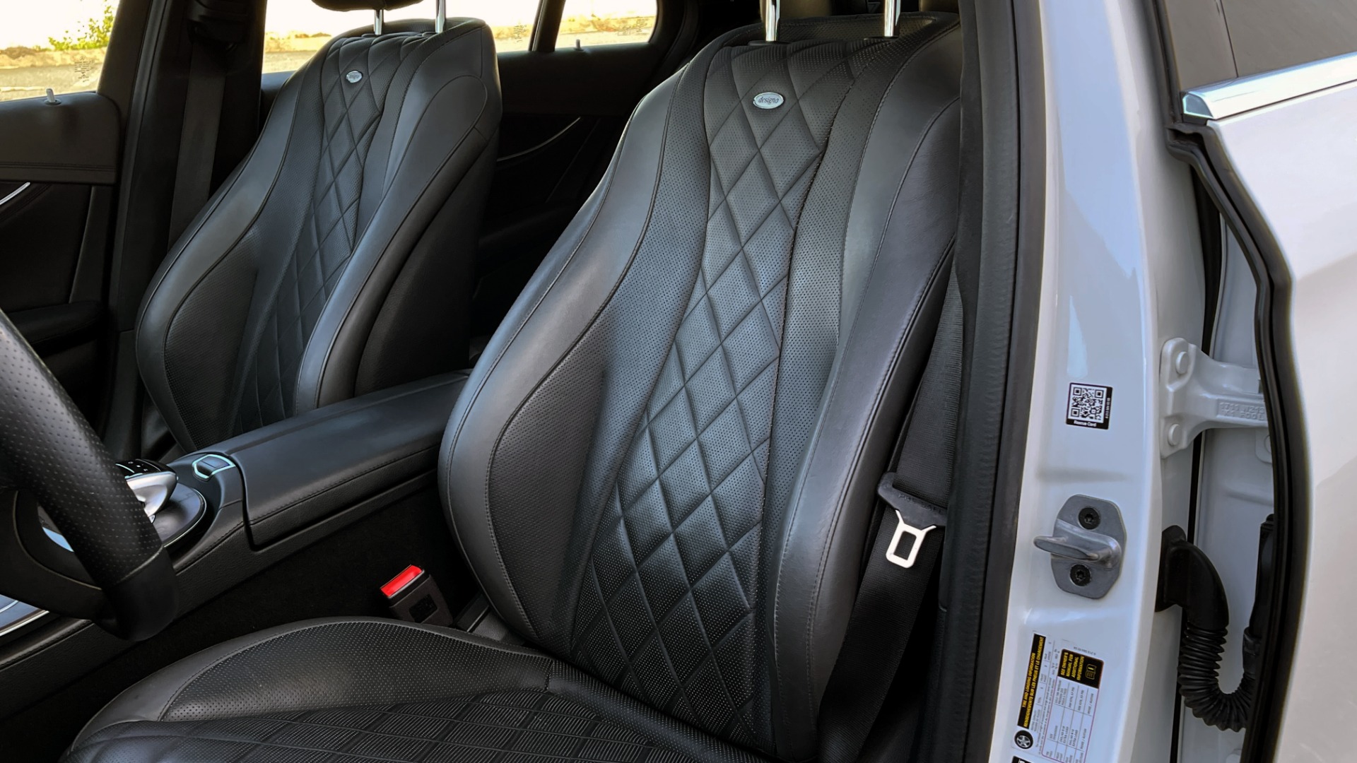 Used 2018 Mercedes-Benz E-CLASS E 300 PREMIUM2 / AMG LINE / PANO-ROOF / BURMESTER / REARVIEW for sale Sold at Formula Imports in Charlotte NC 28227 29