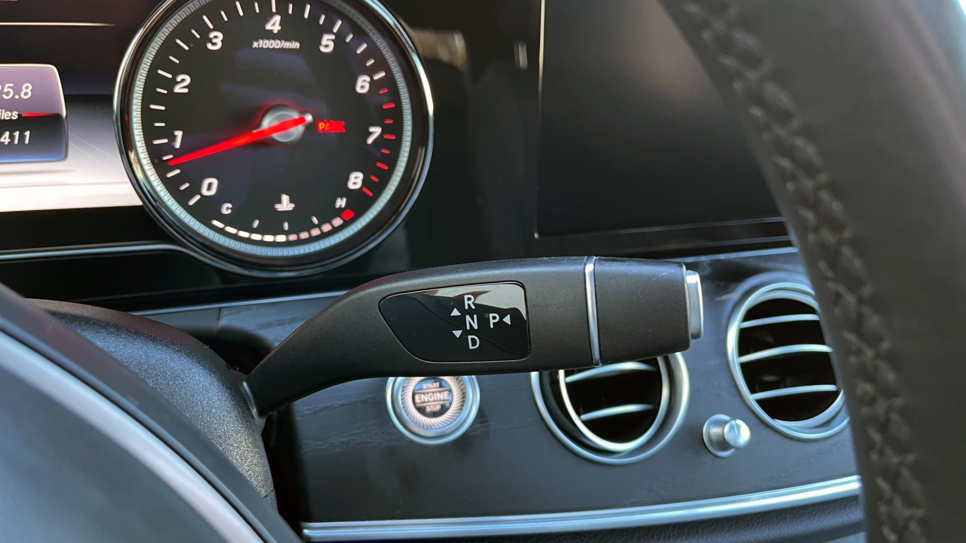 Used 2018 Mercedes-Benz E-CLASS E 300 PREMIUM2 / AMG LINE / PANO-ROOF / BURMESTER / REARVIEW for sale Sold at Formula Imports in Charlotte NC 28227 33