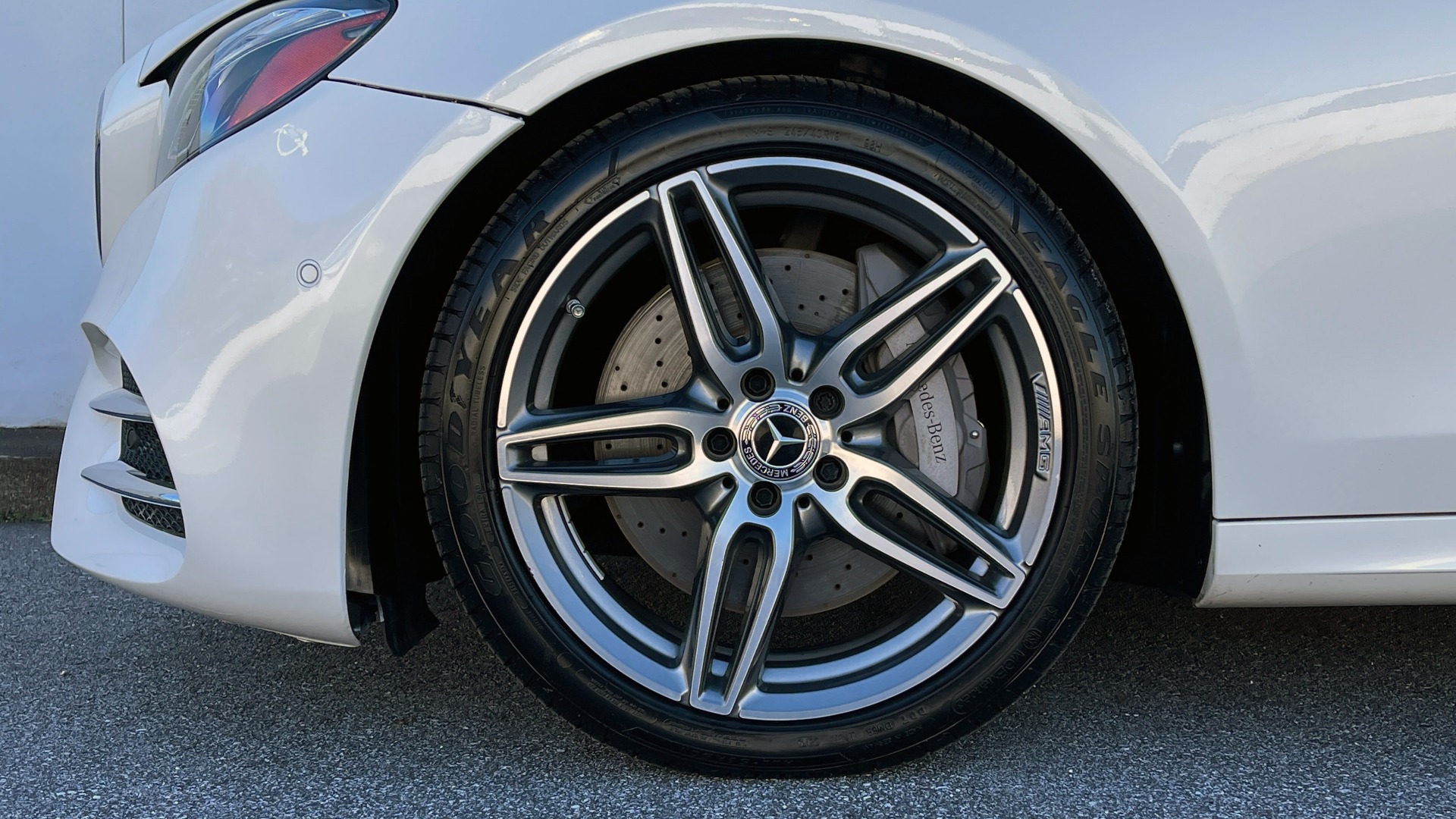 Used 2018 Mercedes-Benz E-CLASS E 300 PREMIUM2 / AMG LINE / PANO-ROOF / BURMESTER / REARVIEW for sale Sold at Formula Imports in Charlotte NC 28227 62