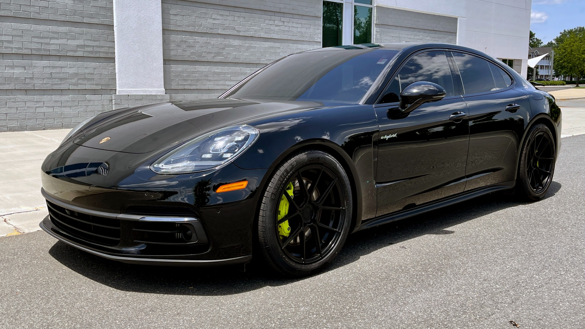 Used 2018 Porsche Panamera 4 E-Hybrid 20 WHLS // DRV ASSISTANCE // PREM PKG for sale Sold at Formula Imports in Charlotte NC 28227 2