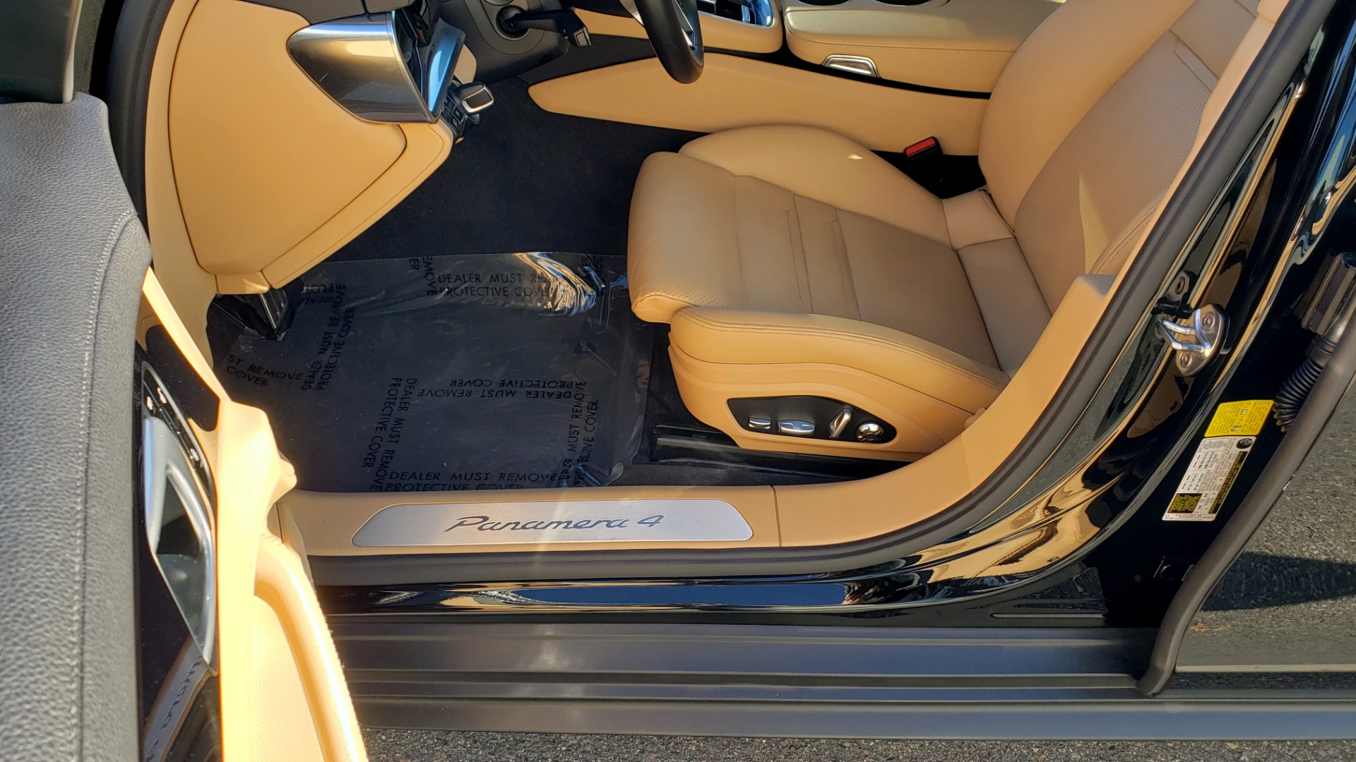 Used 2018 Porsche PANAMERA 4 E-HYBRID / AWD / NAV / SUNROOF / BOSE / REARVIEW for sale Sold at Formula Imports in Charlotte NC 28227 30