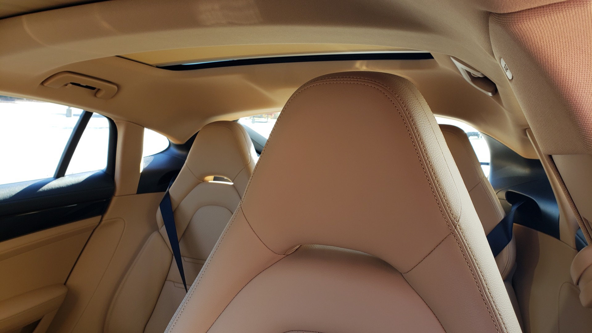 Used 2018 Porsche PANAMERA 4 E-HYBRID / AWD / NAV / SUNROOF / BOSE / REARVIEW for sale Sold at Formula Imports in Charlotte NC 28227 32