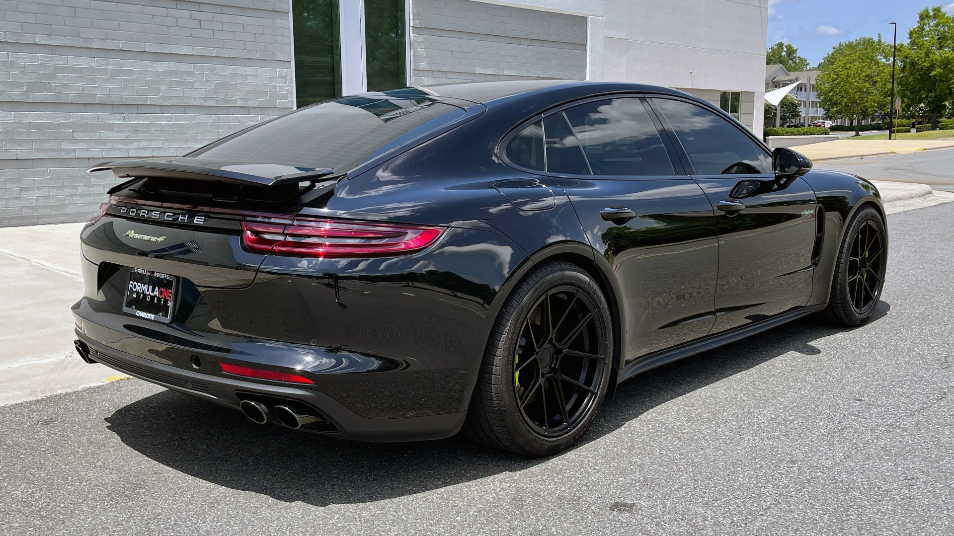 Used 2018 Porsche PANAMERA 4 E-HYBRID / AWD / NAV / SUNROOF / BOSE / REARVIEW for sale Sold at Formula Imports in Charlotte NC 28227 7