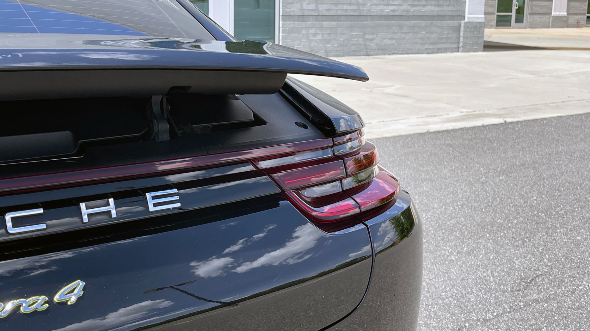 Used 2018 Porsche PANAMERA 4 E-HYBRID / AWD / NAV / SUNROOF / BOSE / REARVIEW for sale Sold at Formula Imports in Charlotte NC 28227 75