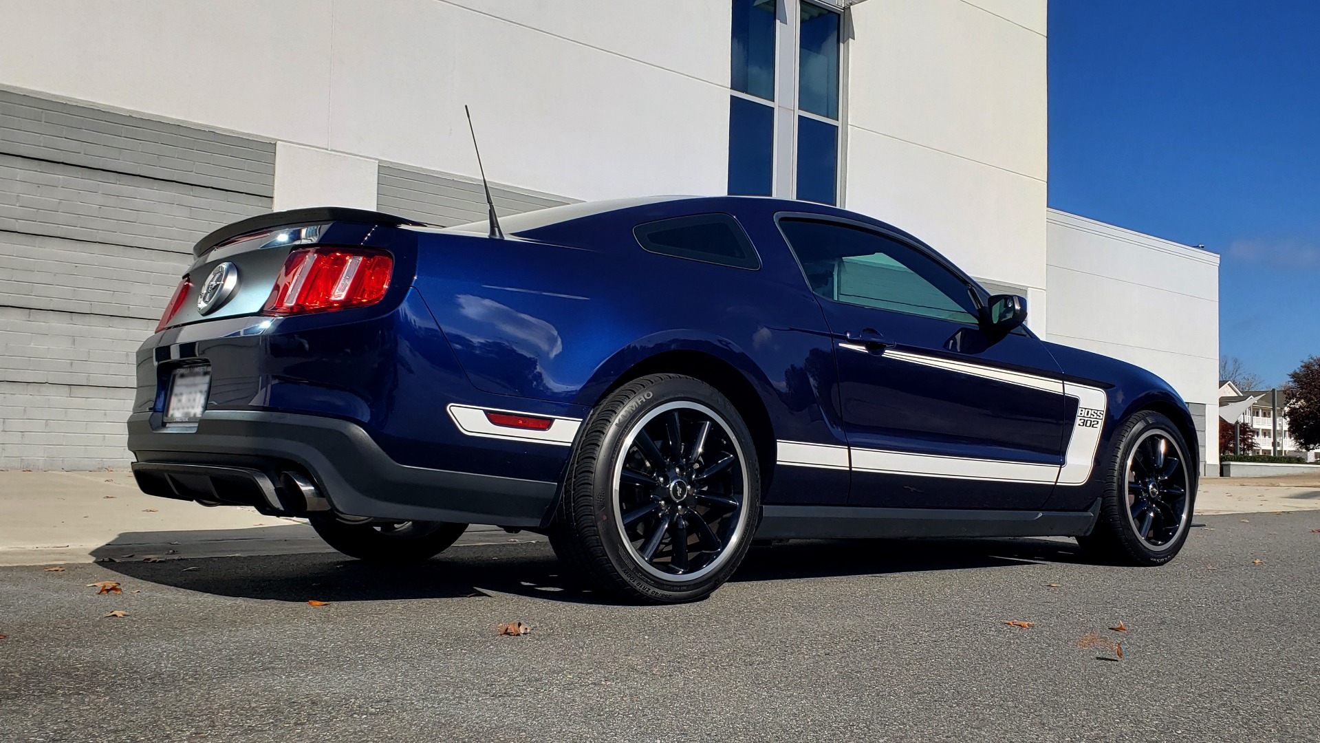 Used 2012 Ford MUSTANG BOSS 302 COUPE / 5.0L / 6-SPD MAN / RECARO SEATS / 3.73 GEARS for sale Sold at Formula Imports in Charlotte NC 28227 12