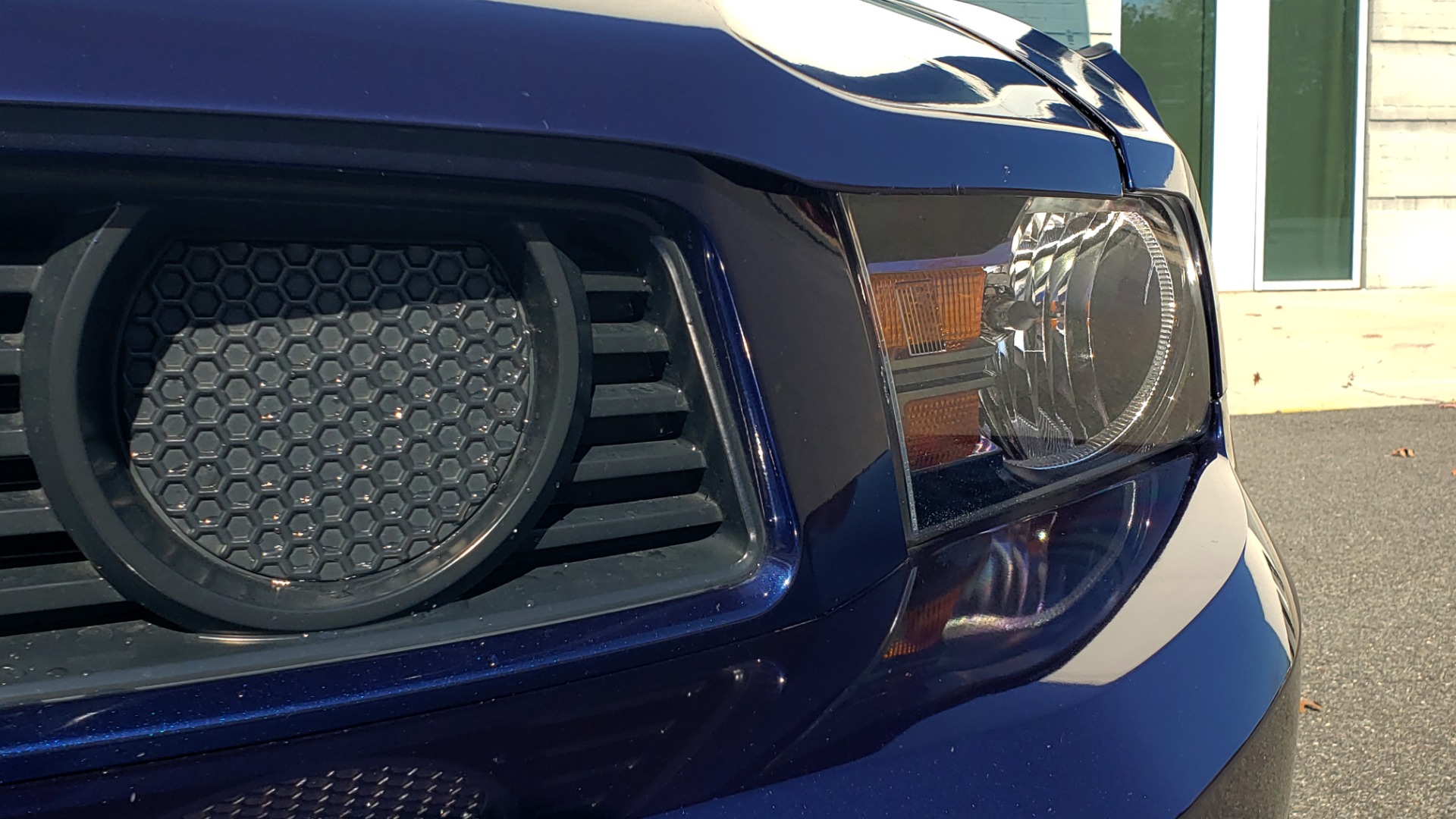 Used 2012 Ford MUSTANG BOSS 302 COUPE / 5.0L / 6-SPD MAN / RECARO SEATS / 3.73 GEARS for sale Sold at Formula Imports in Charlotte NC 28227 27