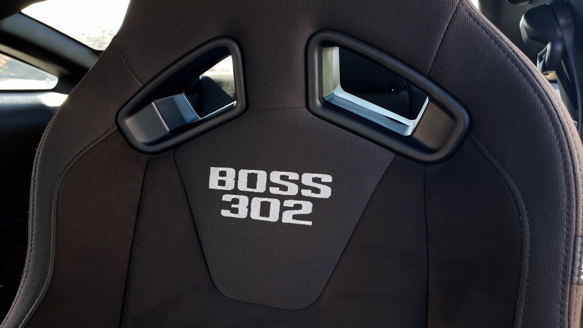 Used 2012 Ford MUSTANG BOSS 302 COUPE / 5.0L / 6-SPD MAN / RECARO SEATS / 3.73 GEARS for sale Sold at Formula Imports in Charlotte NC 28227 39