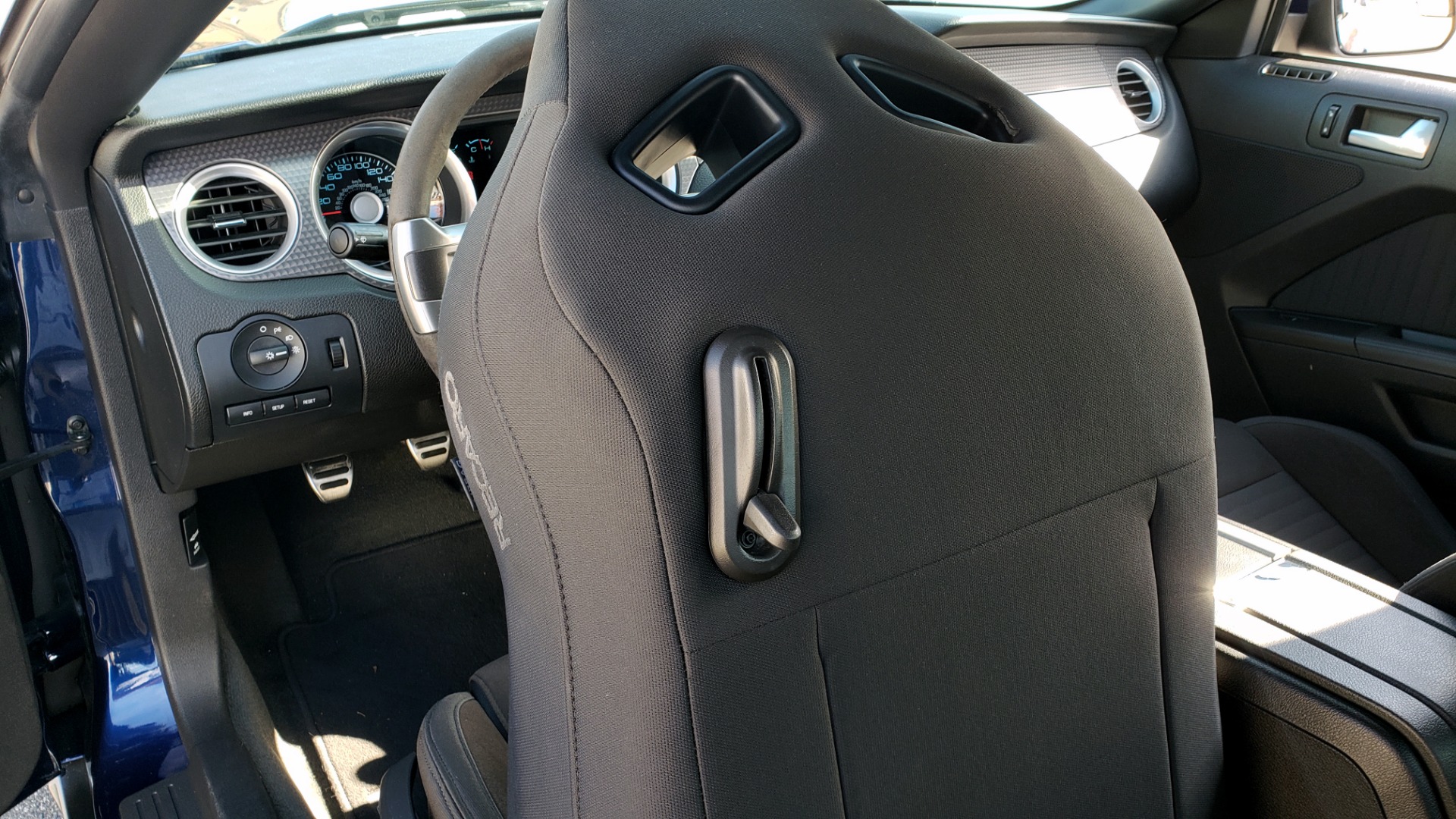 Used 2012 Ford MUSTANG BOSS 302 COUPE / 5.0L / 6-SPD MAN / RECARO SEATS / 3.73 GEARS for sale Sold at Formula Imports in Charlotte NC 28227 57