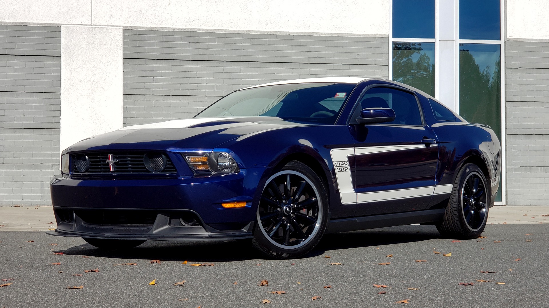 Used 2012 Ford MUSTANG BOSS 302 COUPE / 5.0L / 6-SPD MAN / RECARO SEATS / 3.73 GEARS for sale Sold at Formula Imports in Charlotte NC 28227 9