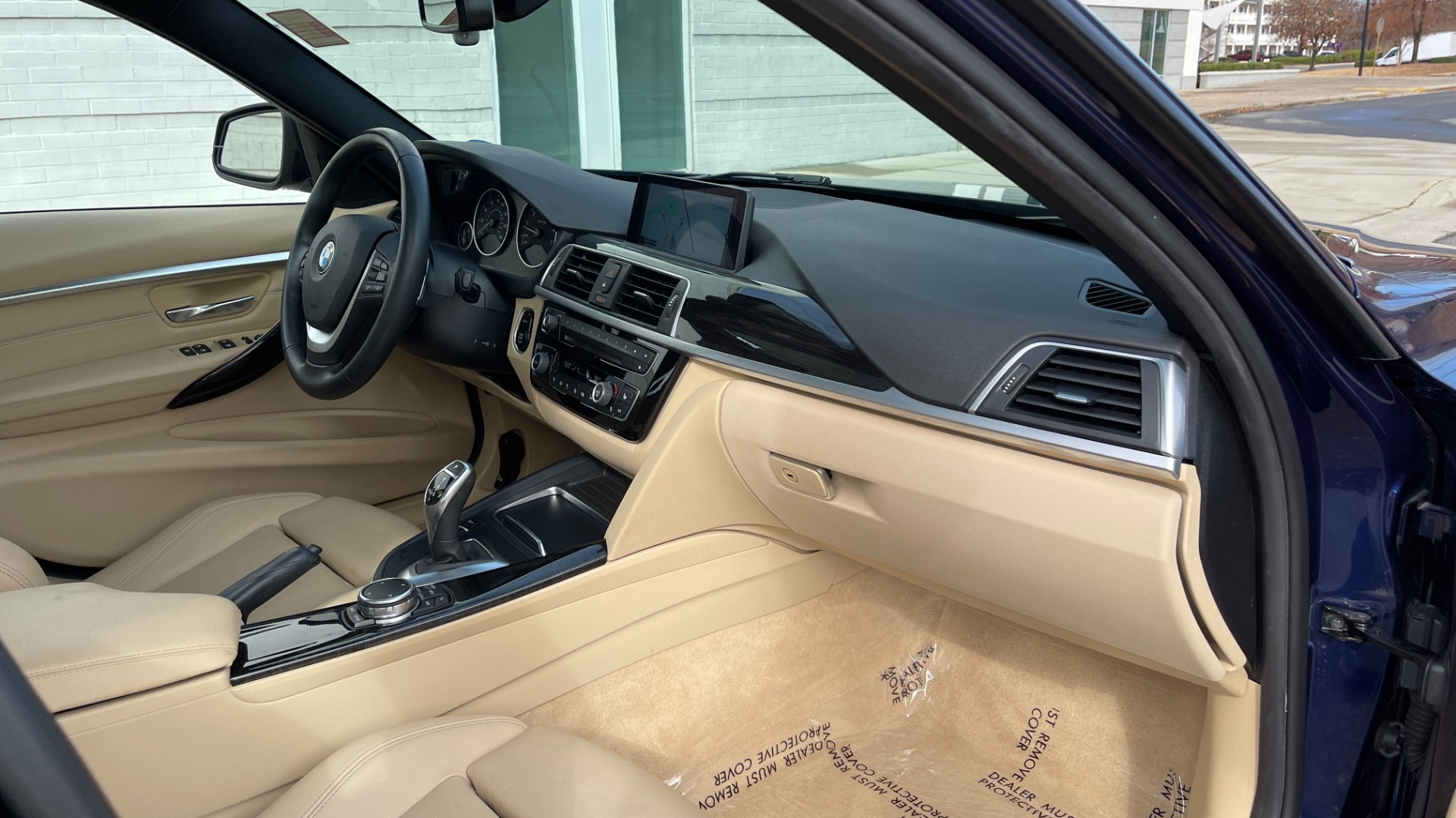 Used 2016 BMW 3 SERIES 328I PREMIUM 2.0L SEDAN / NAV / HTD STS / SUNROOF / SAT RADIO / 17IN WHEELS for sale Sold at Formula Imports in Charlotte NC 28227 66
