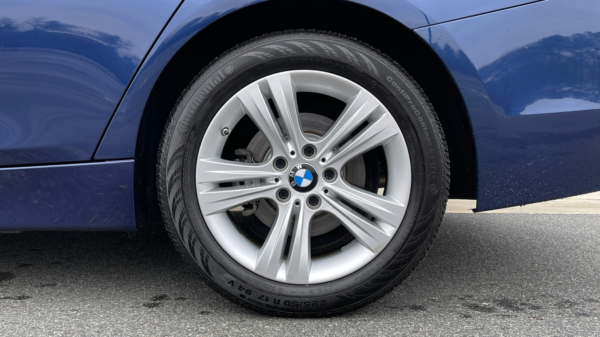 Used 2016 BMW 3 SERIES 328I PREMIUM 2.0L SEDAN / NAV / HTD STS / SUNROOF / SAT RADIO / 17IN WHEELS for sale Sold at Formula Imports in Charlotte NC 28227 70