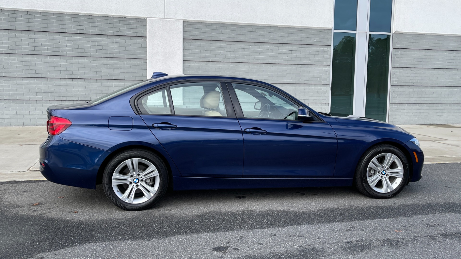 Used 2016 BMW 3 SERIES 328I PREMIUM 2.0L SEDAN / NAV / HTD STS / SUNROOF / SAT RADIO / 17IN WHEELS for sale Sold at Formula Imports in Charlotte NC 28227 9
