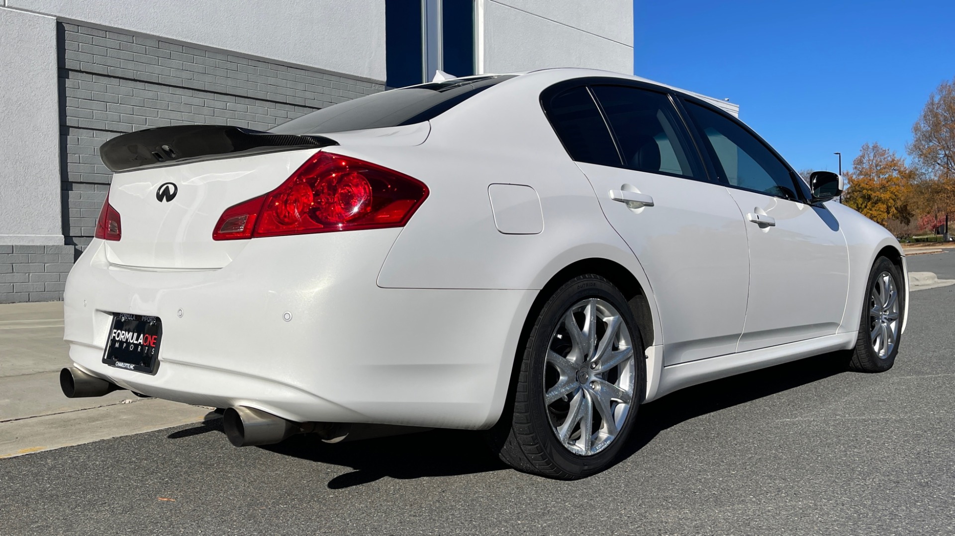 Used 2012 INFINITI G37 SEDAN JOURNEY RWD / 3.7L / 7-SPD AUTO / PREMIUM / SPORT / NAV for sale Sold at Formula Imports in Charlotte NC 28227 25