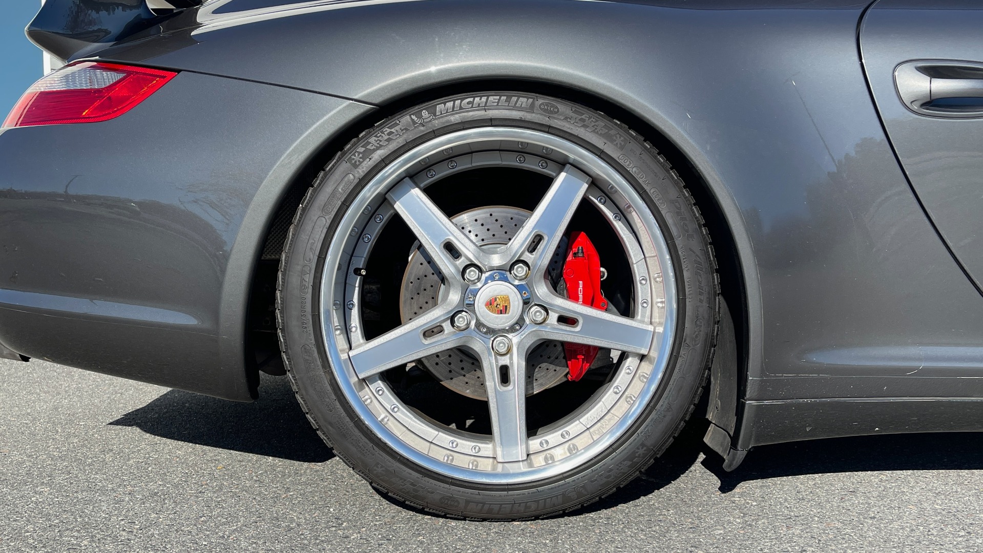 Used 2007 Porsche 911 CARRERA 4S / 3.8L H6 / 6-SPD MANUAL / HTD STS / SPORT CHRONO / BODY KIT for sale Sold at Formula Imports in Charlotte NC 28227 62