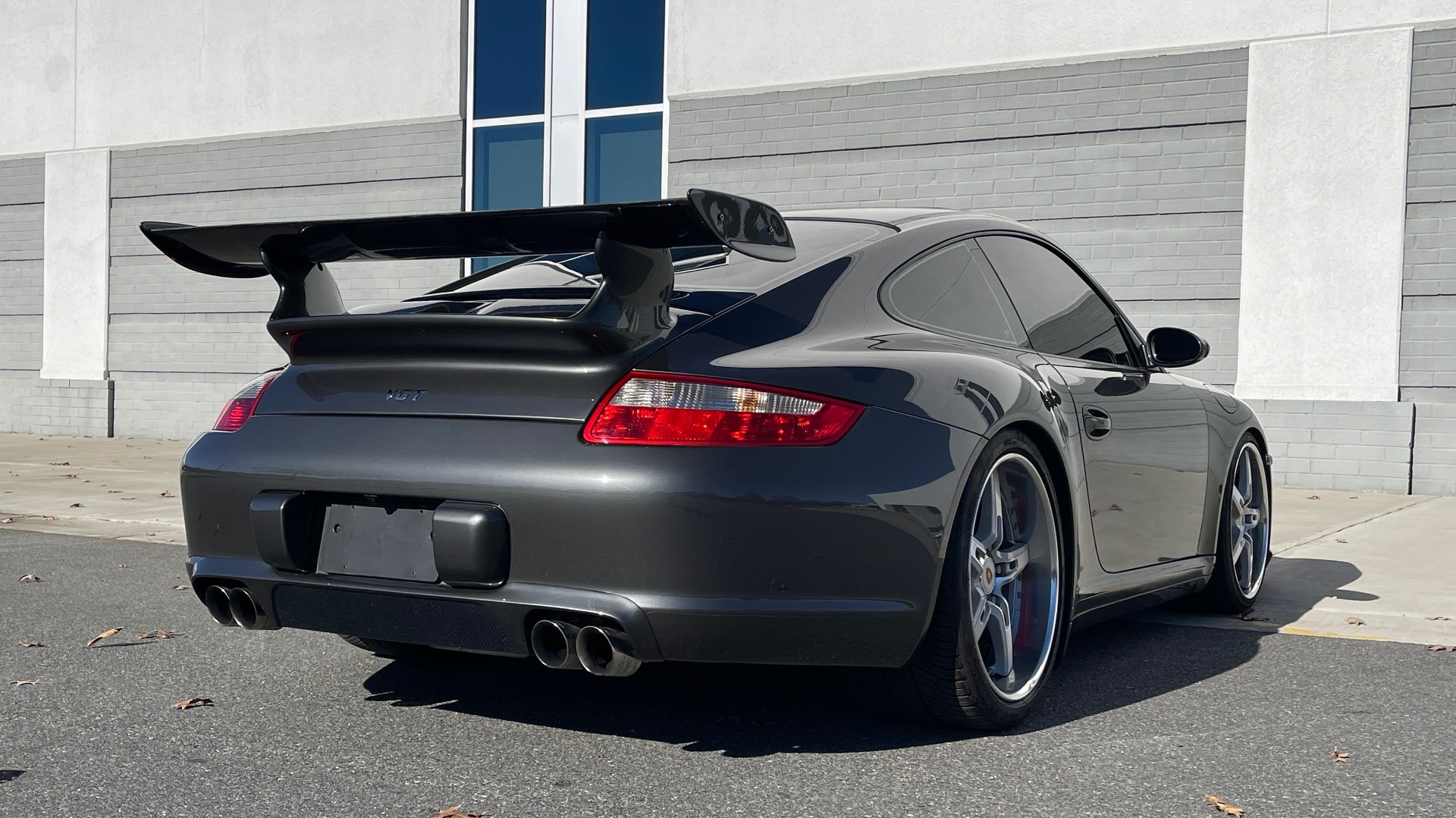 Used 2007 Porsche 911 CARRERA 4S / 3.8L H6 / 6-SPD MANUAL / HTD STS / SPORT CHRONO / BODY KIT for sale Sold at Formula Imports in Charlotte NC 28227 8