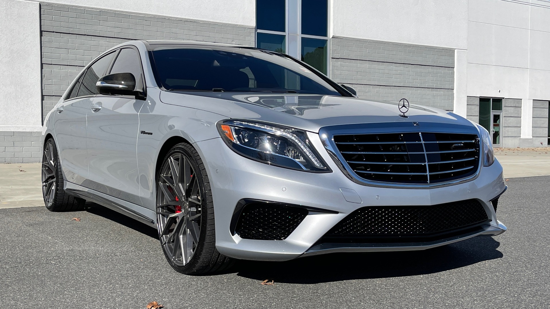 Used 2016 Mercedes-Benz S-CLASS AMG S 63 / EXCLUSIVE TRIM PKG / NIGHT VIEW / DRVR ASST / HUD / BURMESTER for sale $83,995 at Formula Imports in Charlotte NC 28227 5