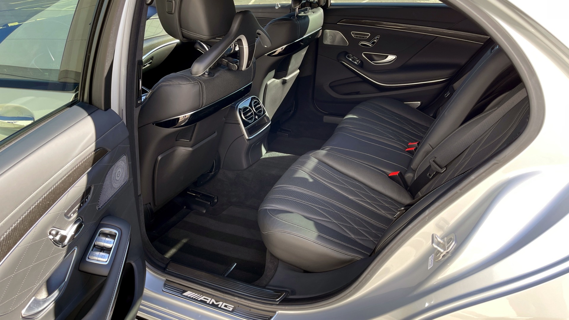 Used 2016 Mercedes-Benz S-CLASS AMG S 63 / EXCLUSIVE TRIM PKG / NIGHT VIEW / DRVR ASST / HUD / BURMESTER for sale $83,995 at Formula Imports in Charlotte NC 28227 54