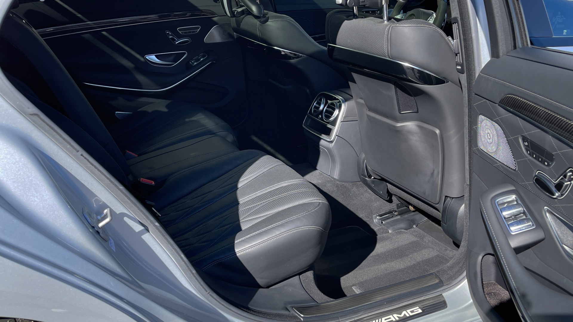 Used 2016 Mercedes-Benz S-CLASS AMG S 63 / EXCLUSIVE TRIM PKG / NIGHT VIEW / DRVR ASST / HUD / BURMESTER for sale Sold at Formula Imports in Charlotte NC 28227 70
