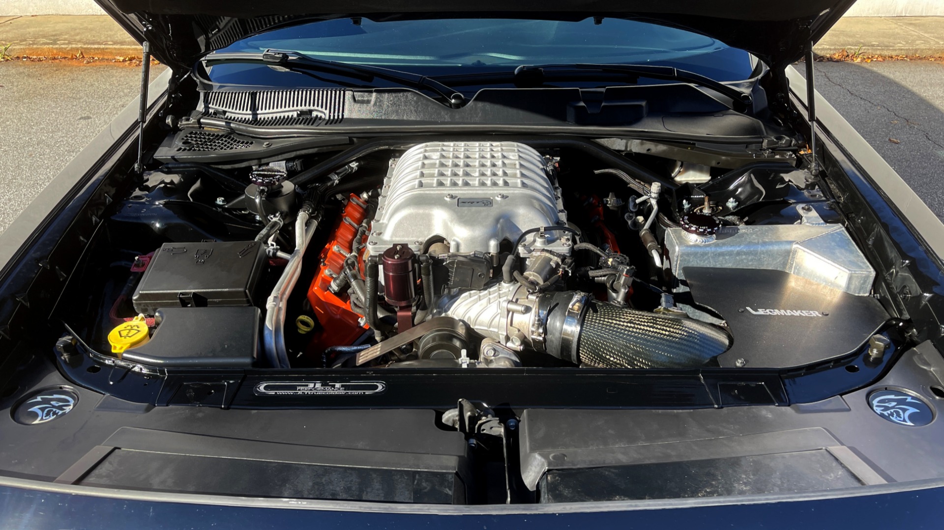 Used 2016 Dodge CHALLENGER SRT HELLCAT 6.2L SC HEMI 707HP / 6-SPD MAN / SUNROOF / REARVIEW for sale Sold at Formula Imports in Charlotte NC 28227 11