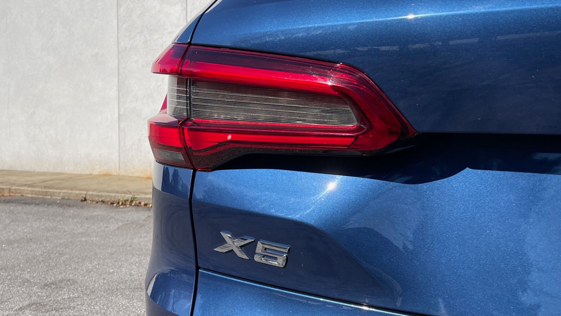 Used 2019 BMW X5 xDrive40i for sale Sold at Formula Imports in Charlotte NC 28227 24