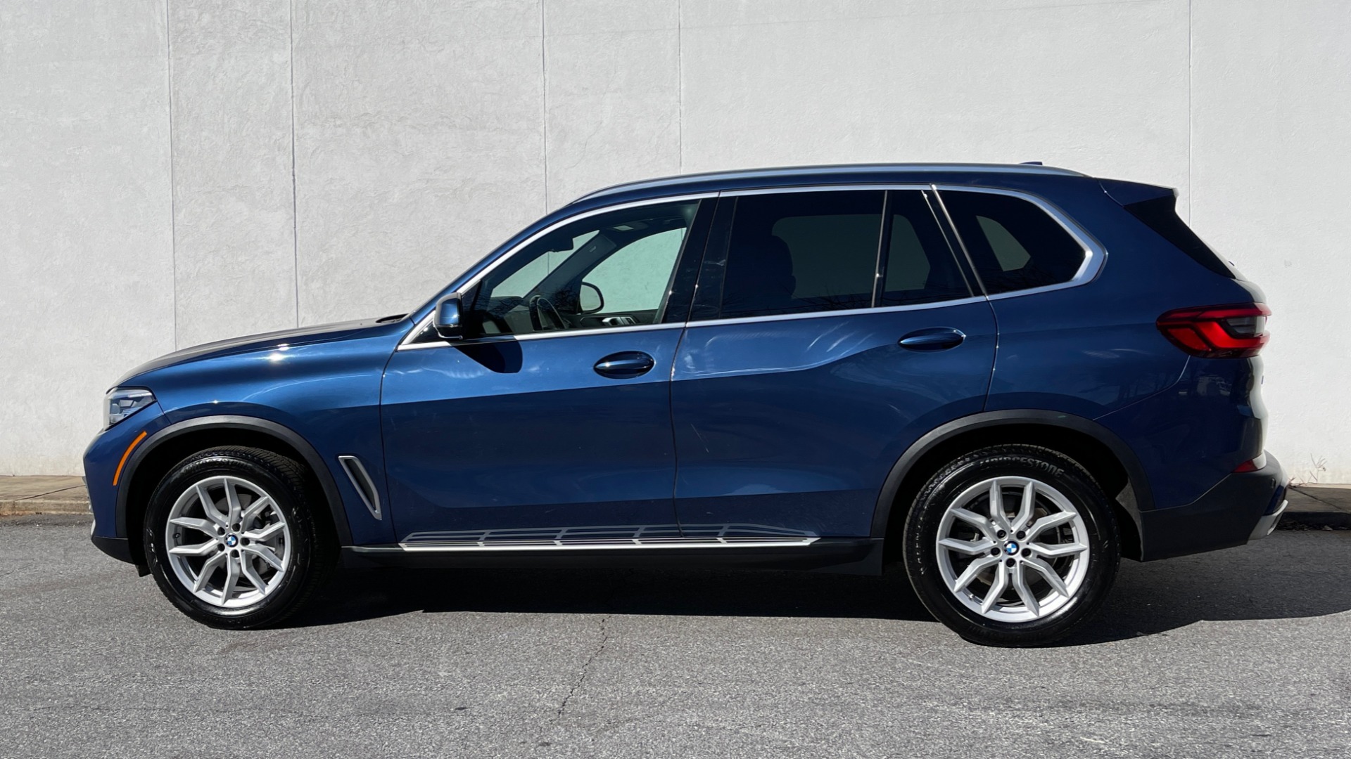 Used 2019 BMW X5 xDrive40i for sale Sold at Formula Imports in Charlotte NC 28227 3