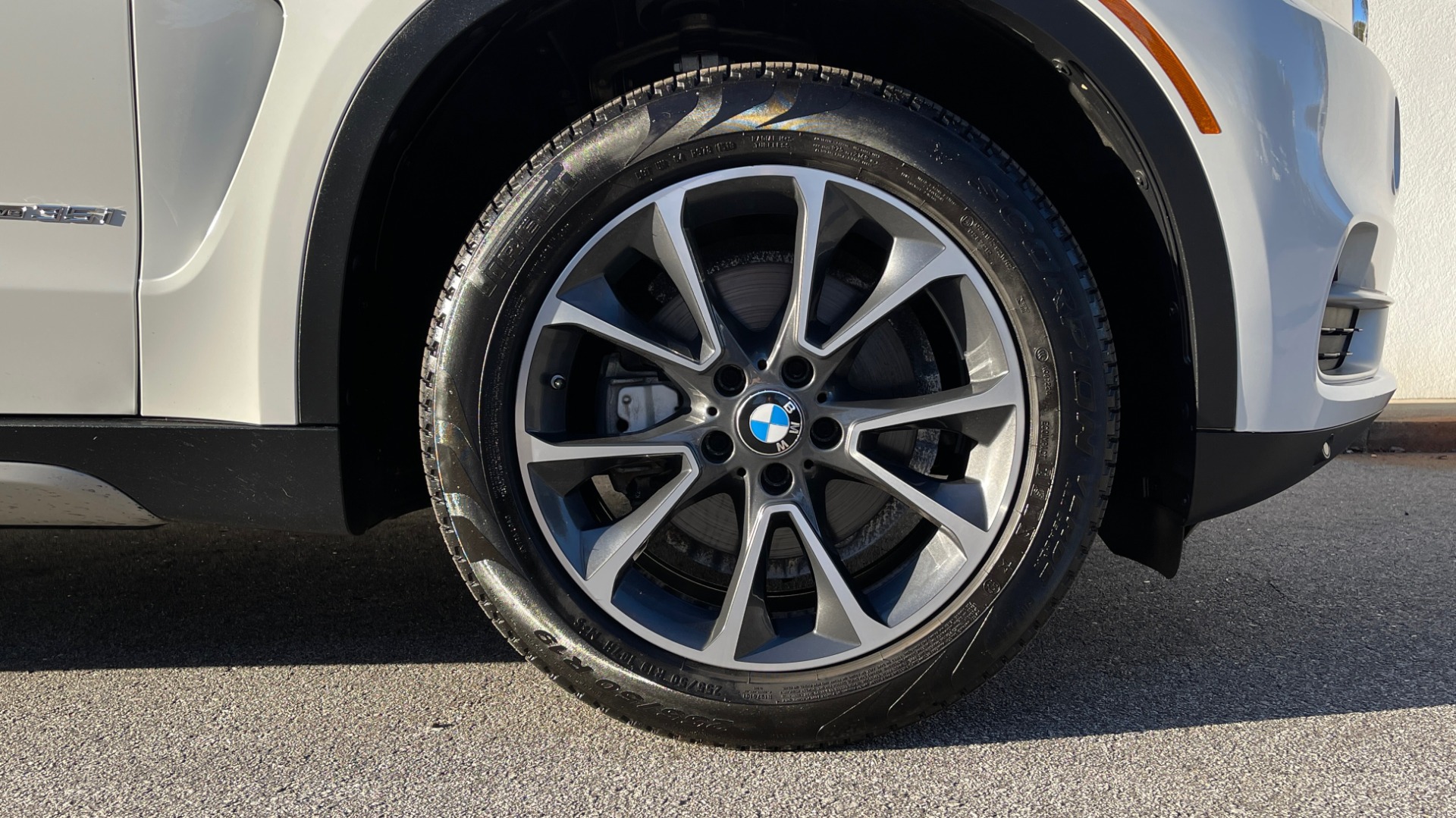 Used 2018 BMW X5 xDrive35i for sale Sold at Formula Imports in Charlotte NC 28227 64