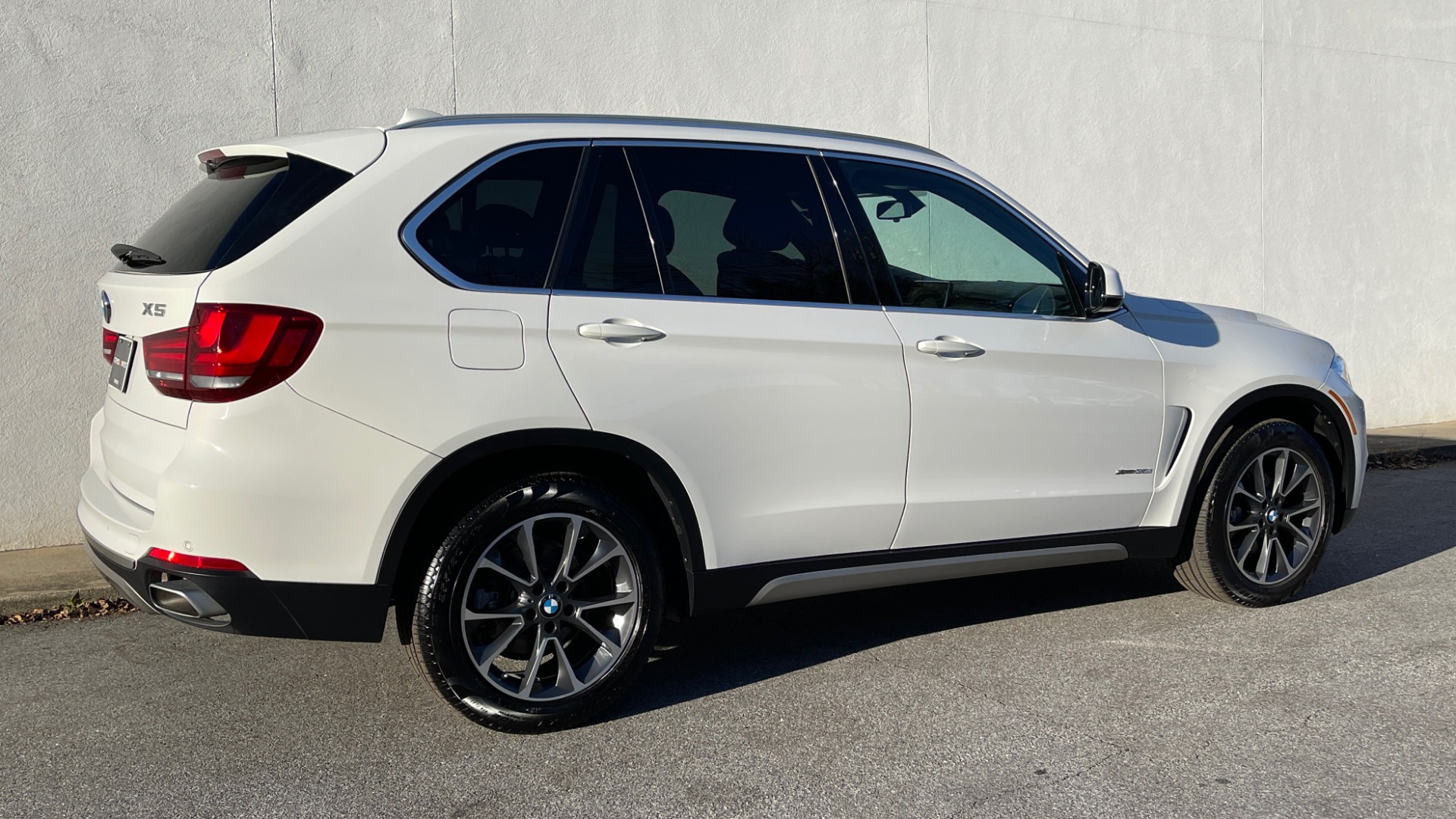Used 2018 BMW X5 xDrive35i for sale Sold at Formula Imports in Charlotte NC 28227 8
